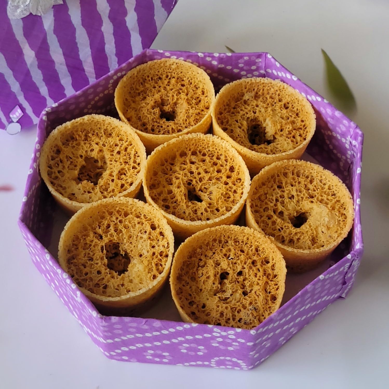 Ghewar | SweeDesi Jaipur Ghewar Indian Sweets Mithai Prepared in Desi Ghee | Rajasthans Famous Sweet Ghevar | Tini Ghewar - 7 Piece (300gms) | Shark Tank India Brand (B0D96T4VRT) Amazon Price History, Amazon Price Tracker