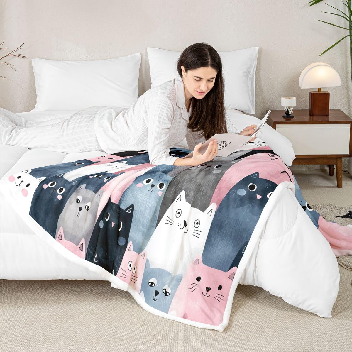 Loussiesd Kot Sherpa koc pluszowy puszysty uroczy kotek polarowy koc narzuta chłopcy dziewczęta kreskówka zwierzę na łóżko kanapę krzesło salon kawaii sypialnia dekoracja podwójna, 152 x 180 cm