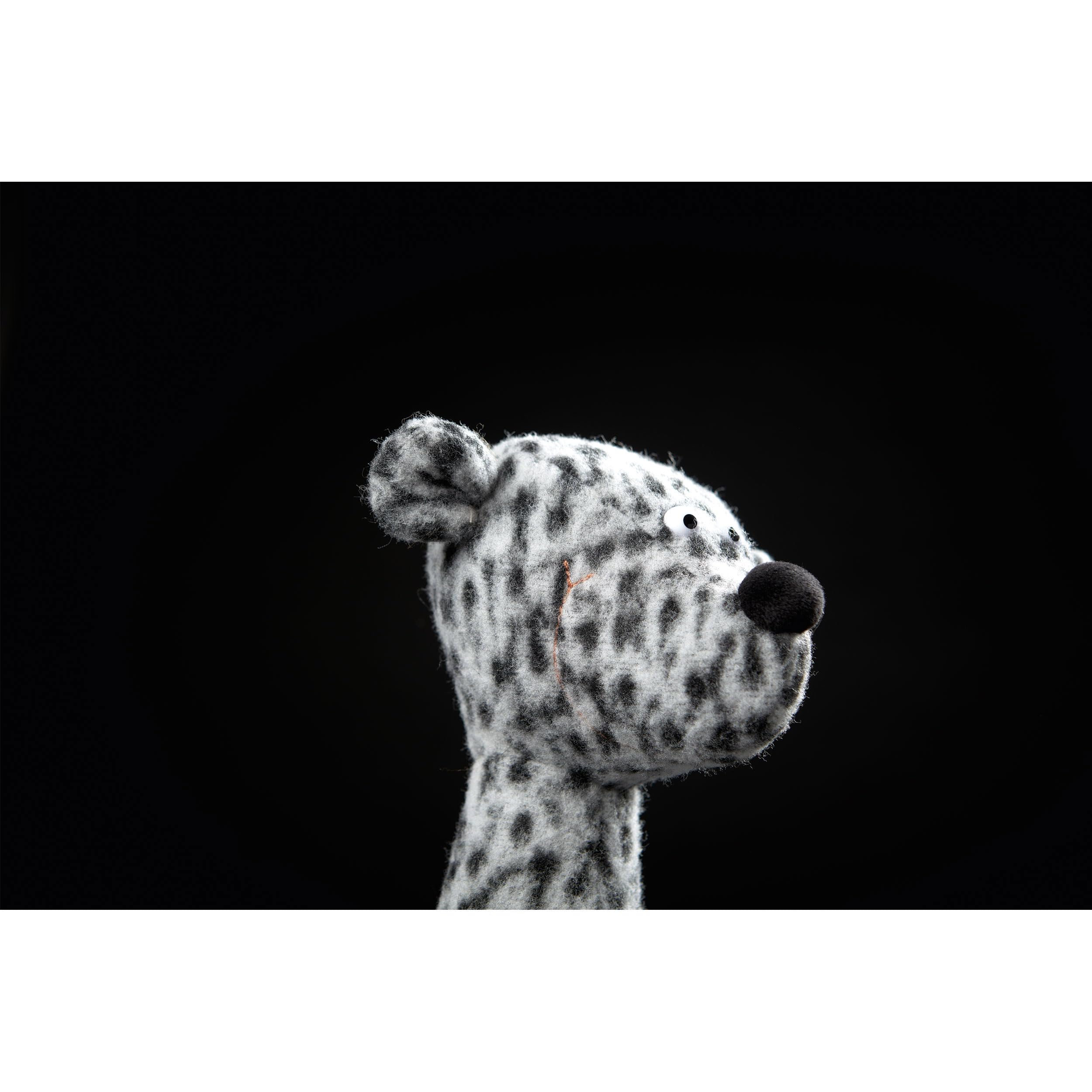 sigikid 39698 Bär ACH Good! Editon 23,BeastsTown Kuscheltier: Sammeln,Schenken,Spielen,Schmusen Kinder Erwachsene von 2-99 Jahren,Grau-gescheckt/Bär,36x13x12cm