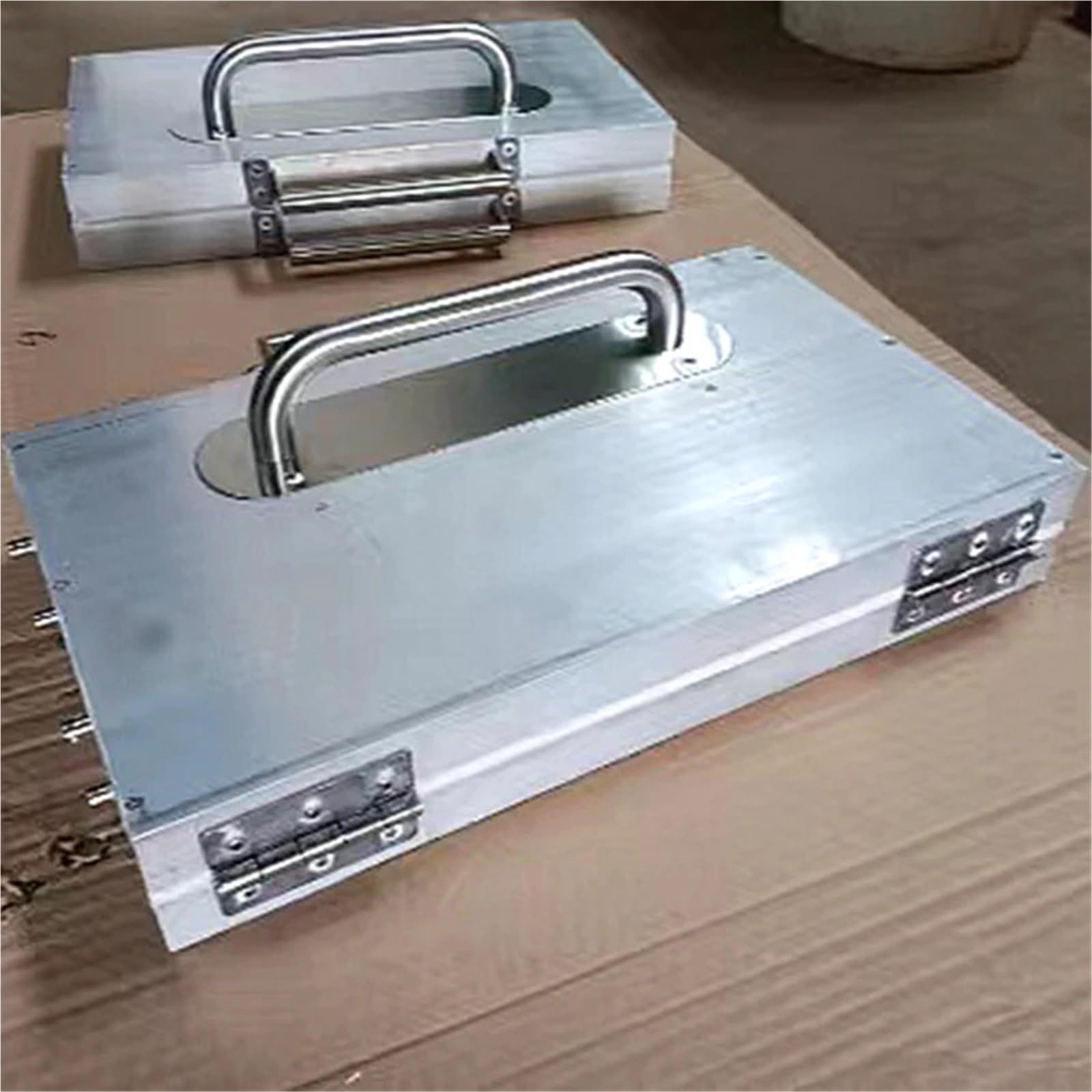 Máquina de base de cera de abejas con refrigeración por agua, celdas de silicona, prensa de base de apicultura, herramientas de abejas(41.5x22cm 4.75mm)
