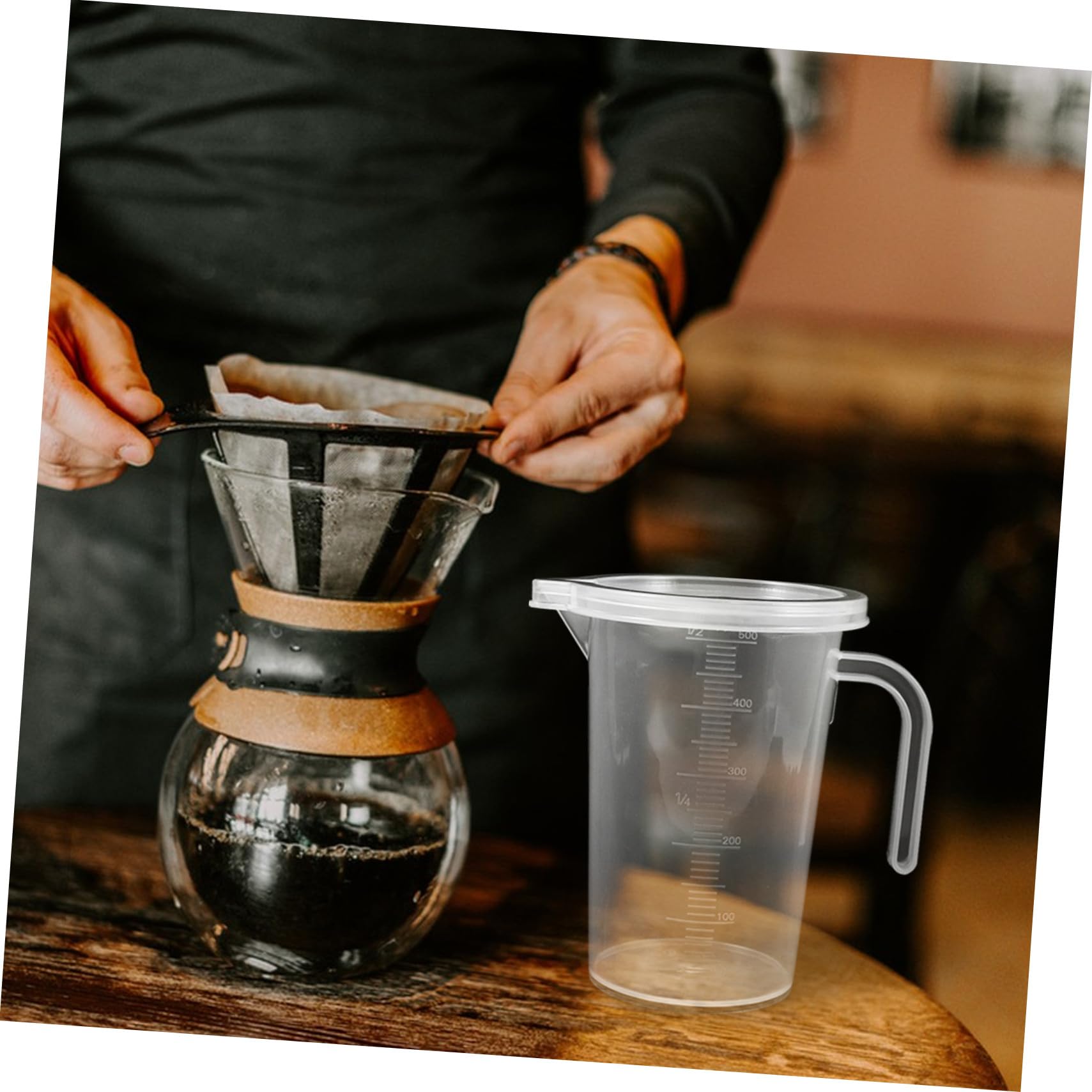 6 Piezas Vasos Medidores Transparentes con Tapa y Asa Jarras Plásticas Graduadas para Cocina y Repostería Tazas de Medición Fáciles de Leer para Uso Doméstico y Comercial