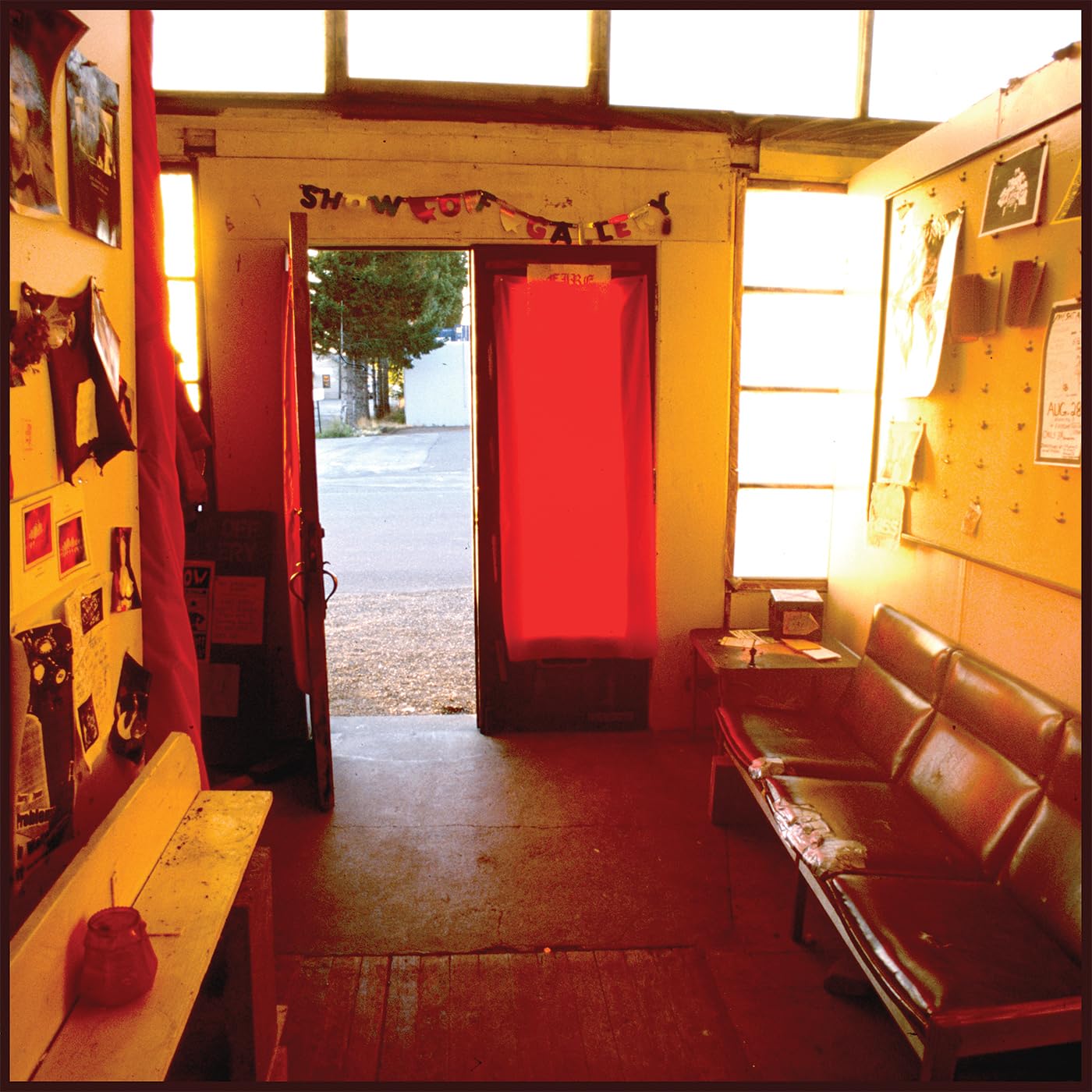 SIX PARTS SEVEN/GOODMORNING VALENTINE - Kissing Distance - Vinyl (LP + insert)