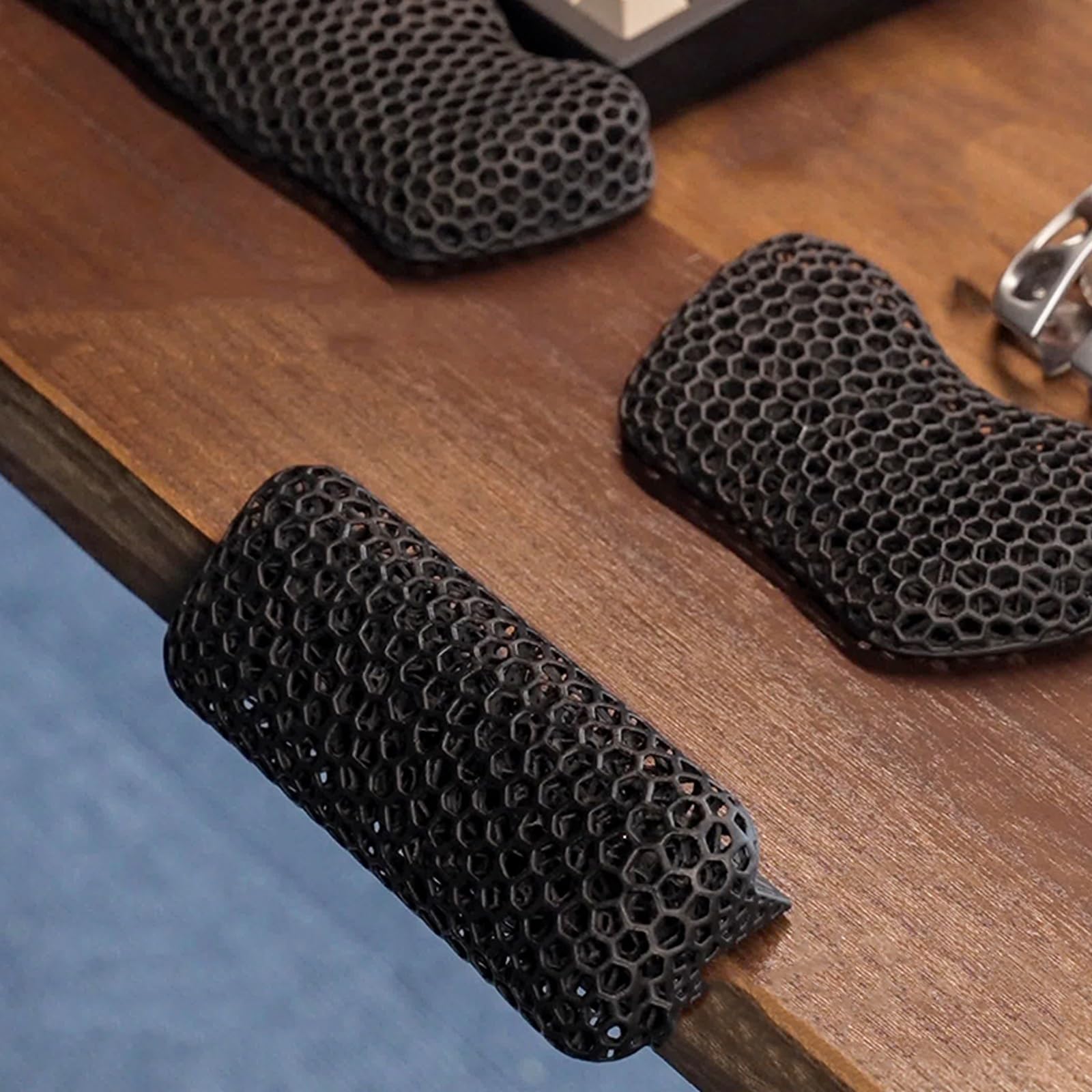 FORRTY Zestaw Poduszek 3D Na Ramię I Nadgarstek, Ergonomiczne Podpórki Pod Klawiaturę I Mysz, Ulga W Zespole Cieśni Nadgarstka, Przepuszczalne, Zmywalne, Do Biurka, Komputera, Gier(Czarny,Three)