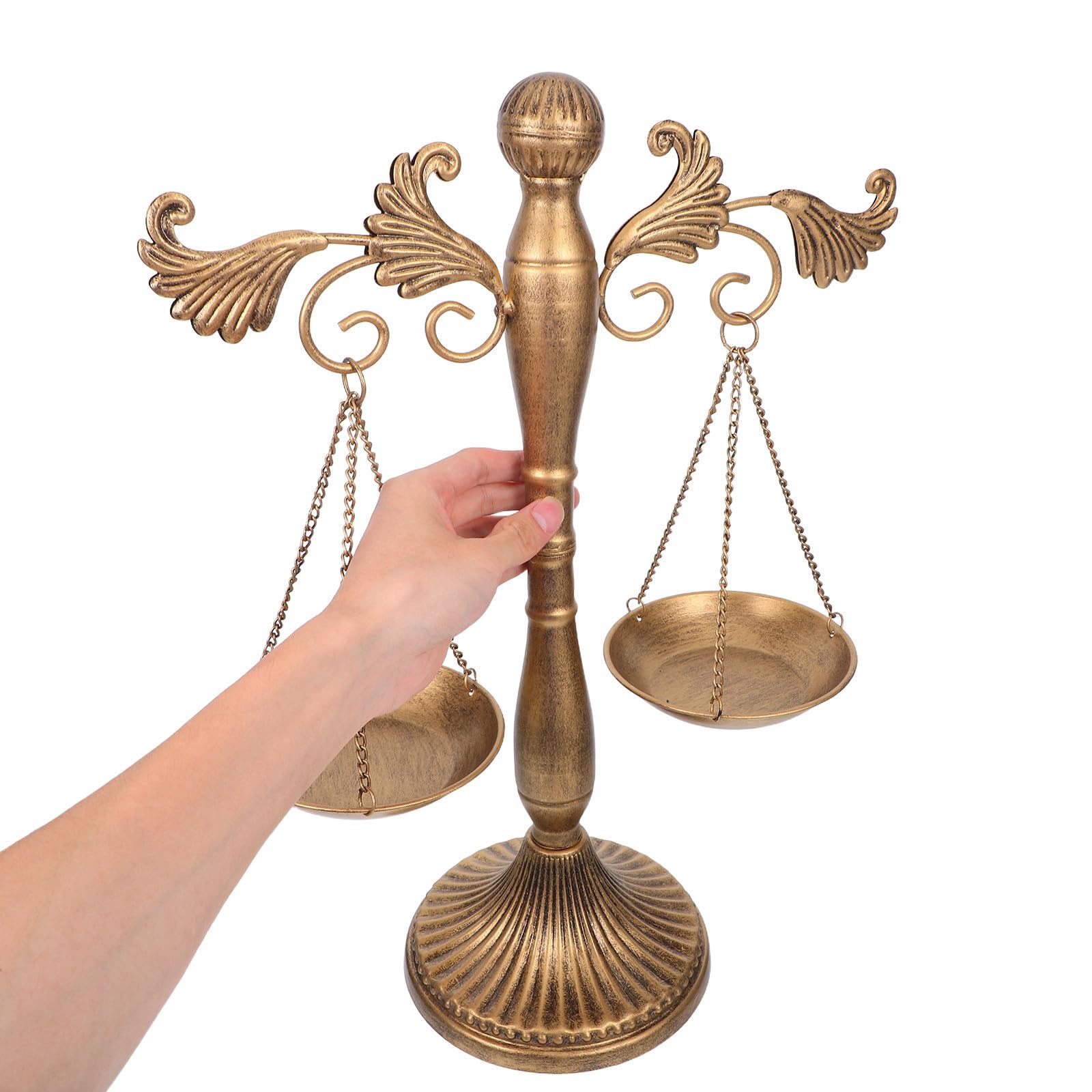 Statua Bilancia in Ferro Vintage Dorata per Gioielli e Anelli