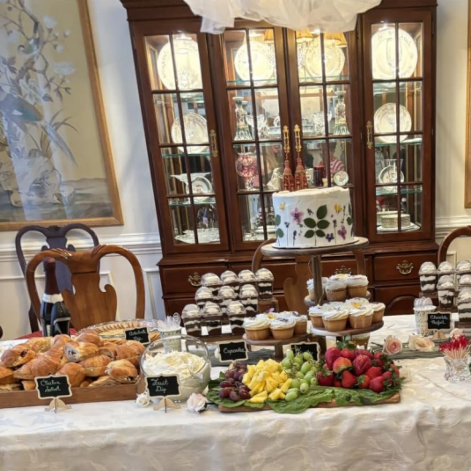Paquete de 20 mini pizarras de madera, etiquetas de alimentos, tarjetas de lugar, pizarra pequeña para fiesta, bufé, mesa, pizarra, boda, panadería, con 12 fabricantes y calcomanías de pizarra