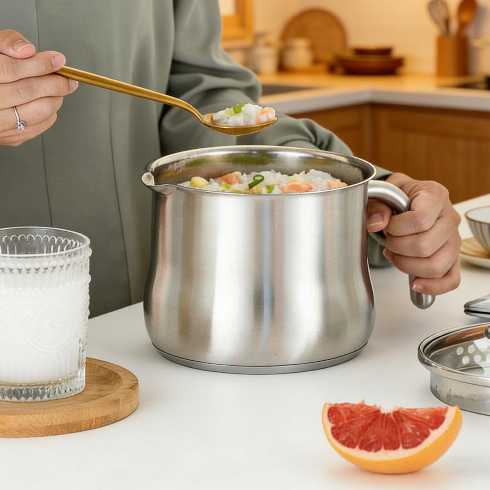 Pentola per latte da 2 litri, ø16, in acciaio inox, con manico antiscivolo, 14 cm, in acciaio inox, a doppia parete, con beccuccio e coperchio, beccuccio universale per cottura a induzione
