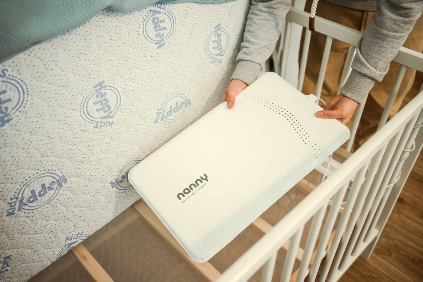 MonitorNanny BM-03 Baby Atemmonitor mit Sensortechnologie, Akustischer und Visueller Alarm
