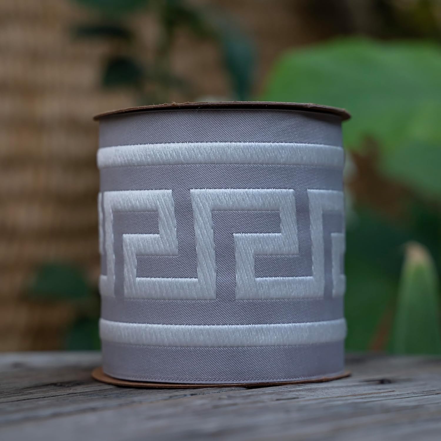 ジャカード刺繍トリムテープ &ndash; 飾り布、室内装飾品、クッション、ホームデコレーション用の装飾織ボーダー | インテリアデザイン、裁縫