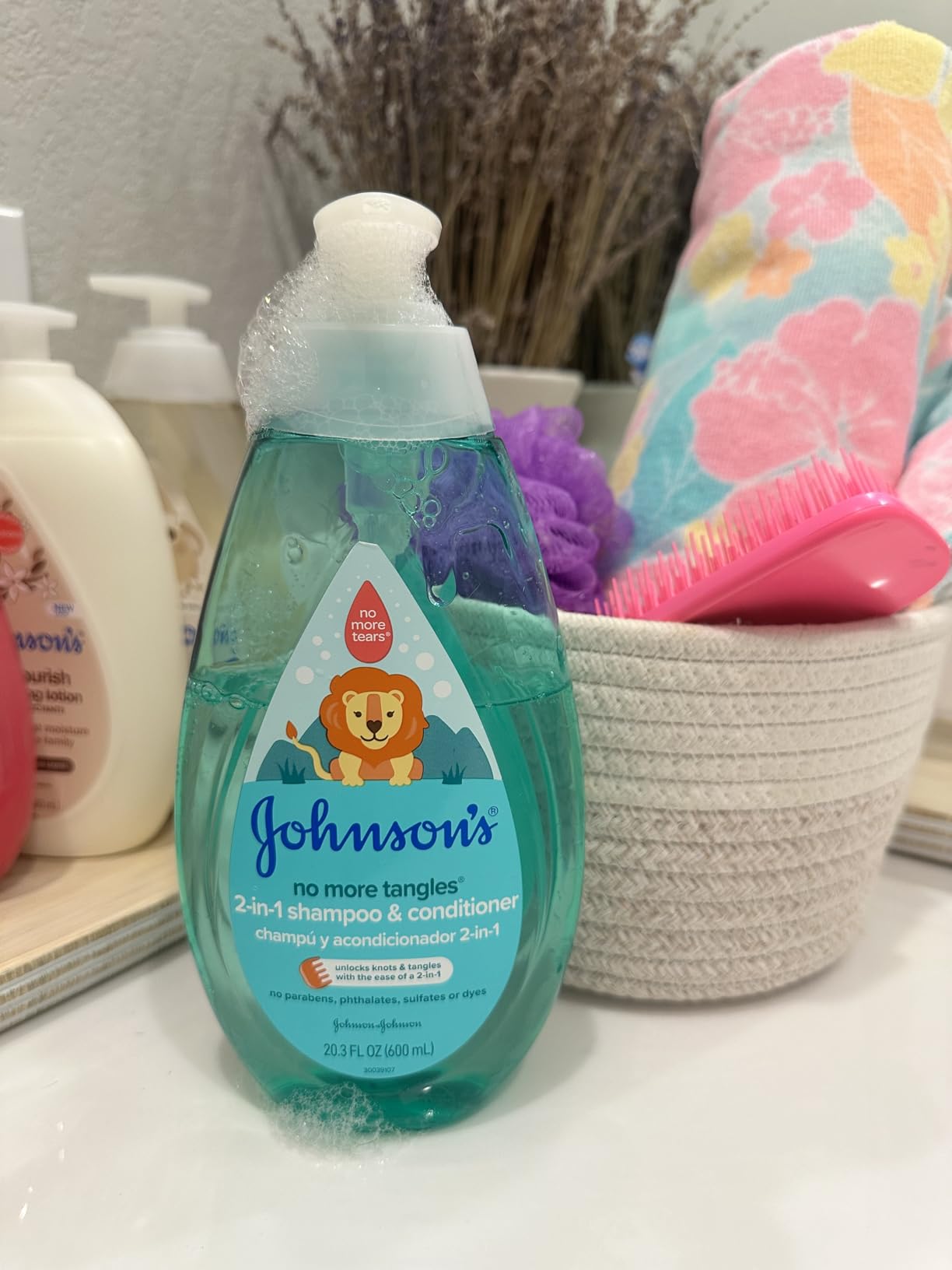 Kenvue Johnson's Kids No More Tangles 2-in-1 Detangling Shampoo & Conditioner for Kids & Toddlers, Gentle & No More Tears, Hypoallergenic & Free of Parabens, Sulfates & Dyes 20.3 fl. oz