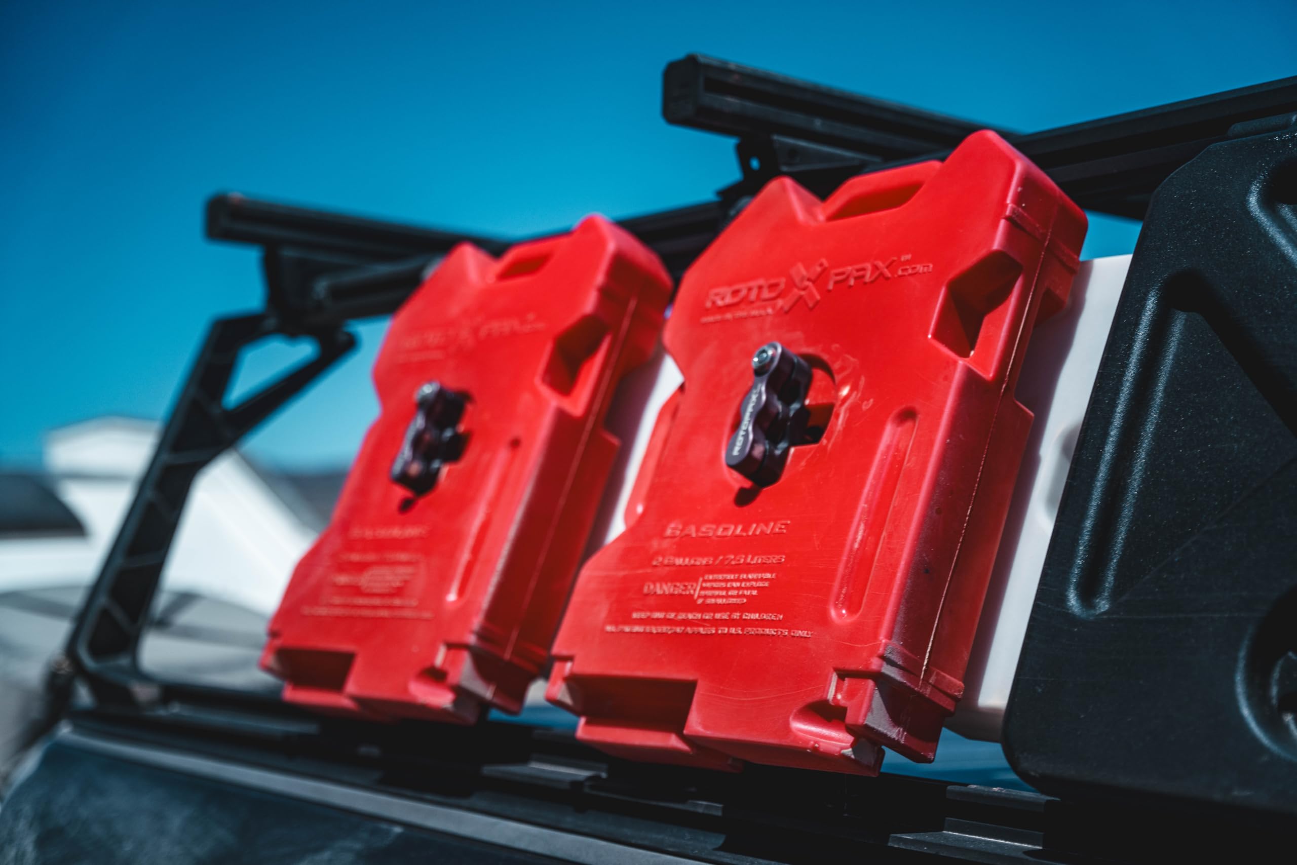 RotopaX ロトパックス 赤 RX-2G-INTL ① Amazon.co.jp: RotopaX RX-1.75Gガソリンパック - 1.75ガロン容量。 2