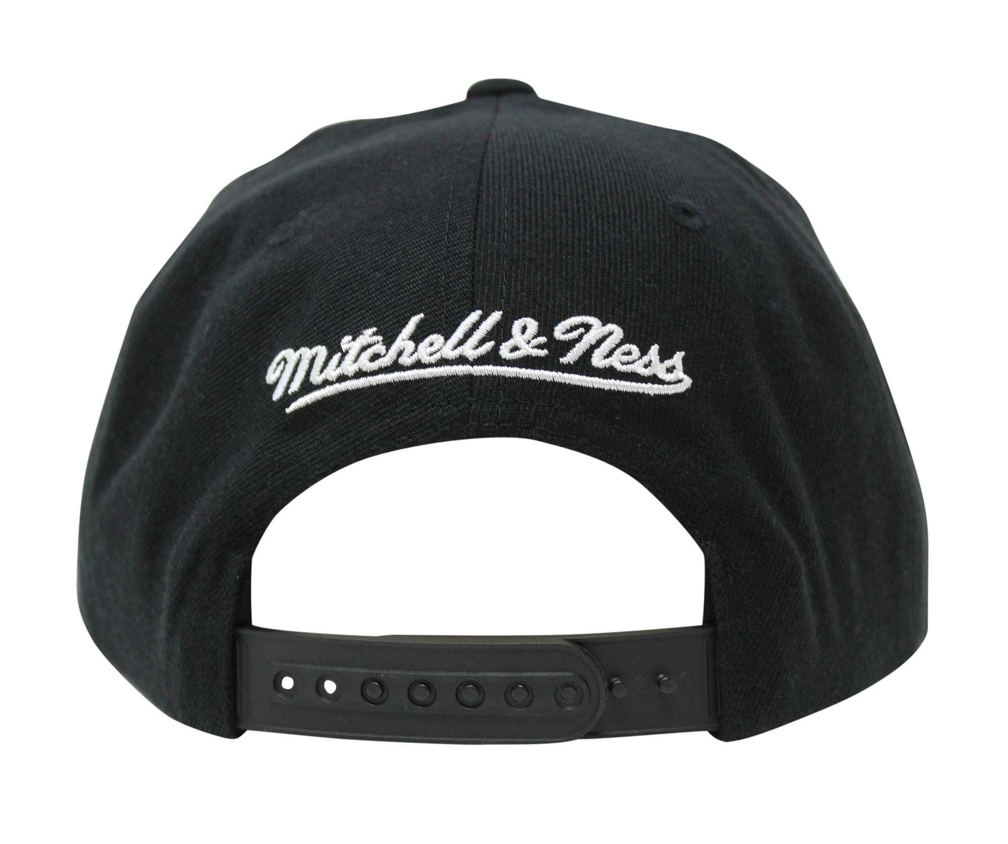 Mitchell & Ness Brooklyn Nets Snapback Hat for Men - Black/White/Grey Bottom - Basketball Cap for Men