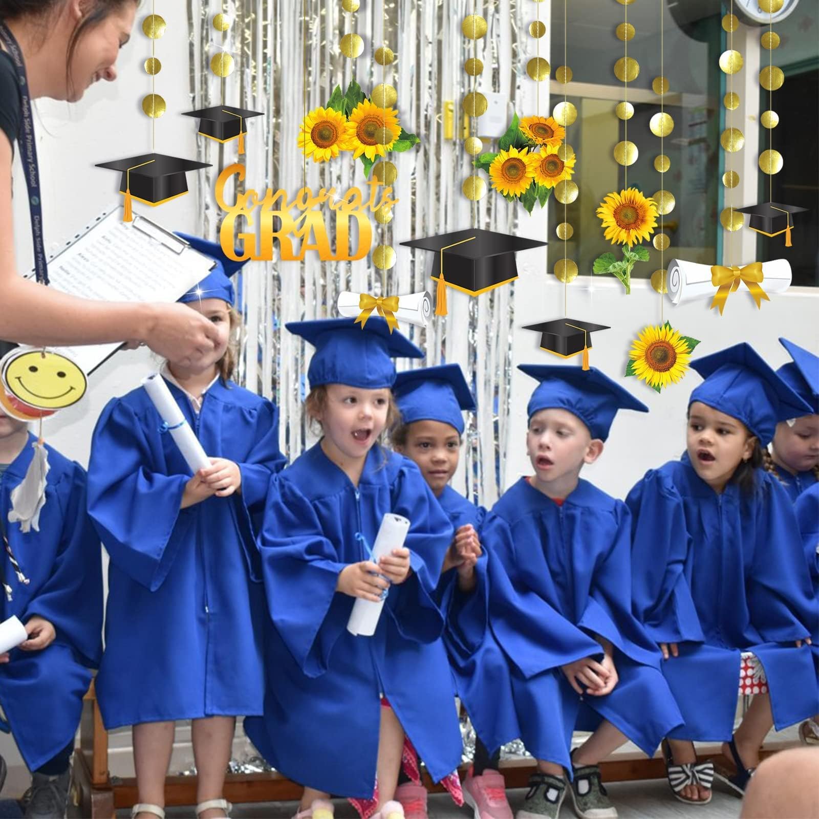 Czapka dyplom słonecznik dekoracja na przyjęcie z okazji ukończenia szkoły baner gratulacje baner wiszący motyw kwiatu słońca girlanda streamer tło dekoracja do szkoły średniej przedszkola uczelni