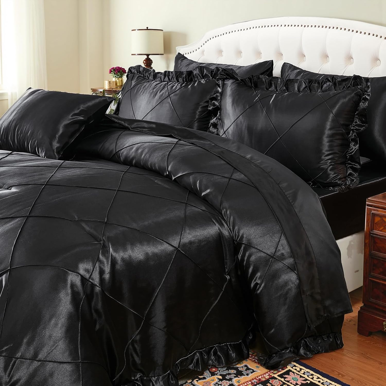 Black Comforter Set Queen Sheet Set Silk Like Satin Bedding Set Silky Bed in a Bag 8 Pcs Pinch Pleat Bed Set Home Decor Luxury Hotel Silky Ruffle Down Comforter with 1 Cushion Cover