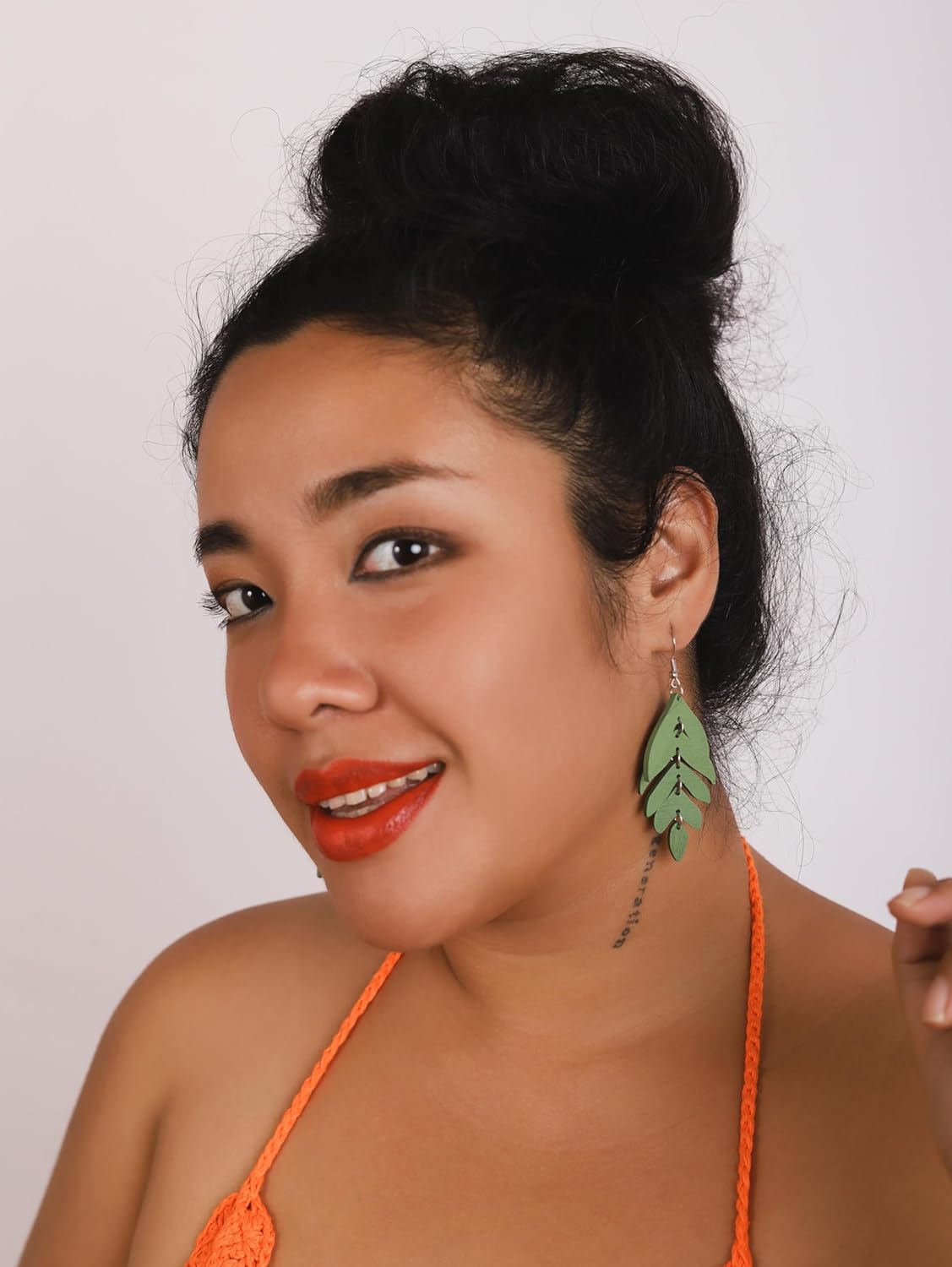 MINACHI Bohemian Chic Green Wooden Layered Leaf Dangle Drop Earrings, Boho Jewelry Gift for Women - Image 7