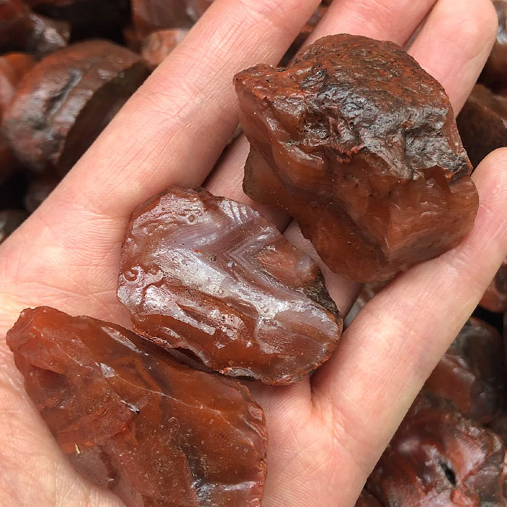 Pierre d'agate de feu Cristal Brut Brut cornaline Rouge Pierre précieuse Naturelle Jardin Aquarium Cristaux et Pierres de décoration de la Maison Artisanat aléatoire 1pc Crystal Specimen