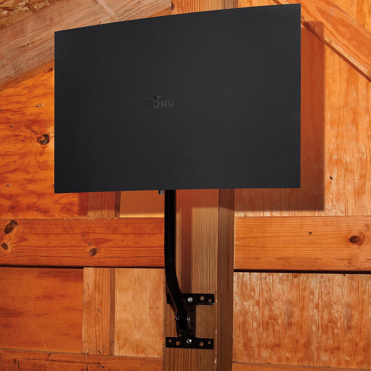 Mohu Sail Antena de TV amplificada para interiores y exteriores, rango de 75 millas, UHF VHF, multidireccional, 4K 8K UHD, NEXTGEN TV, con mástil de 20 pulgadas, cable de 30 pies (negro)