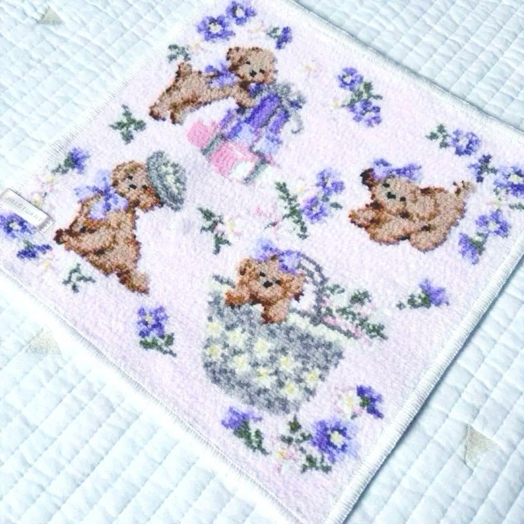 Amazon｜ジルスチュアート トイプードル タオルハンカチ ピンク