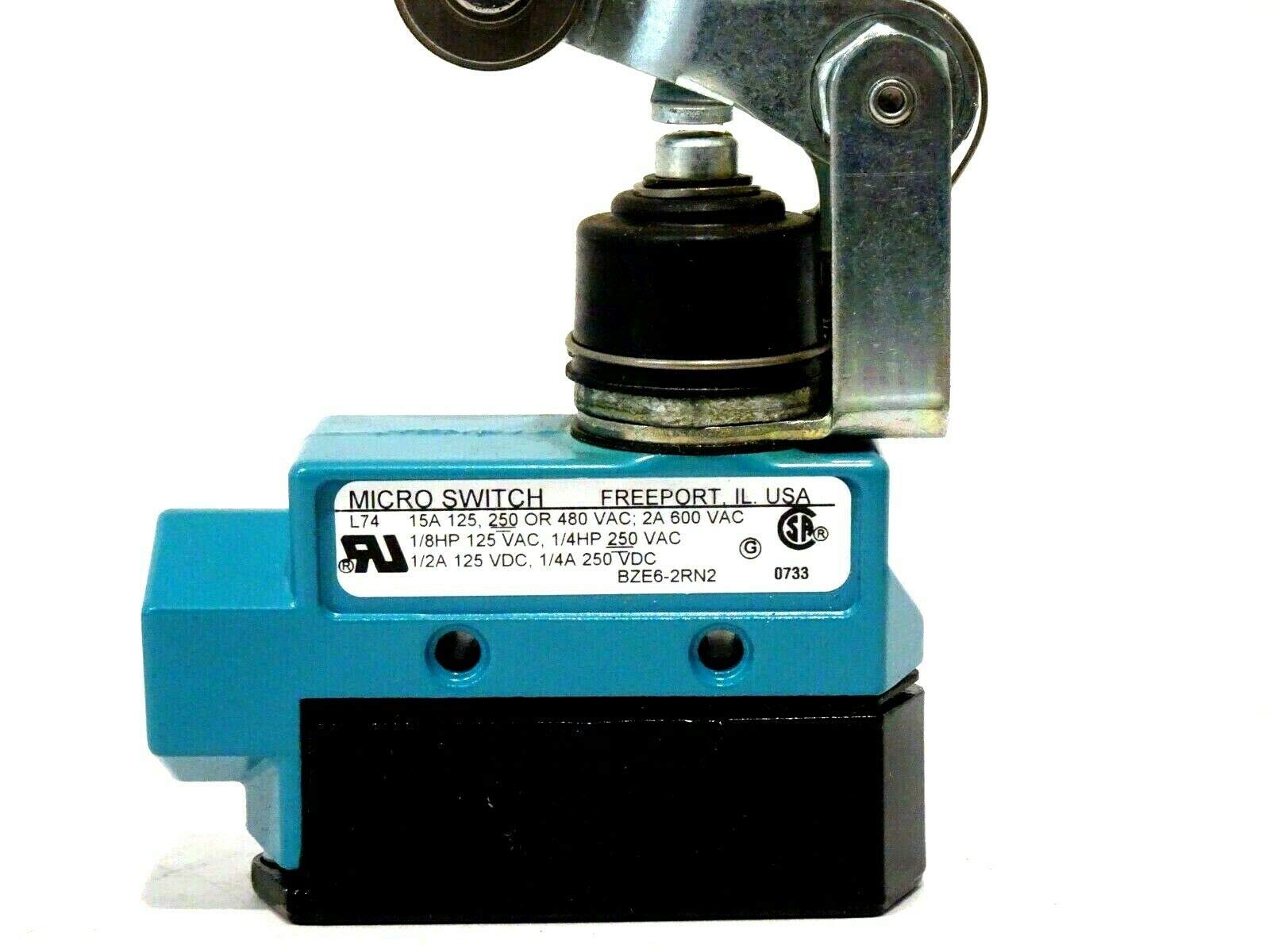 MICROSWITCH BZE6-2RN2 15 AMP - 125/250 / 480 VAC, 2 AMP