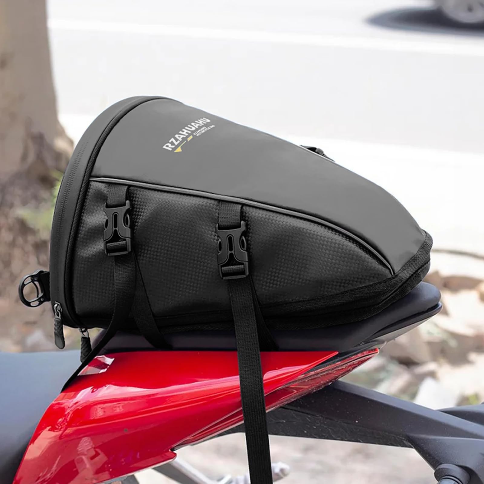 UBORSE Borsa posteriore per moto, impermeabile, 10 – 14 l, per sport, moto, con tracolla e maniglia, espandibile, borsa da sella, piccolo strumento Gear (nero)