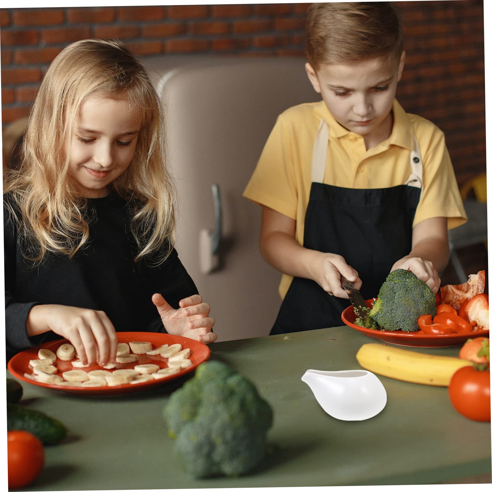 HOLIDYOYO 2pcs Western Food Sauce Spoon Mini Coffee Creamer Gravy Boats Sauce Jugs Coffee Syrup Jar Sauce Pitcher Coffee Creamers Condiment Serving Dish Sauce Serving Boat Ceramics White