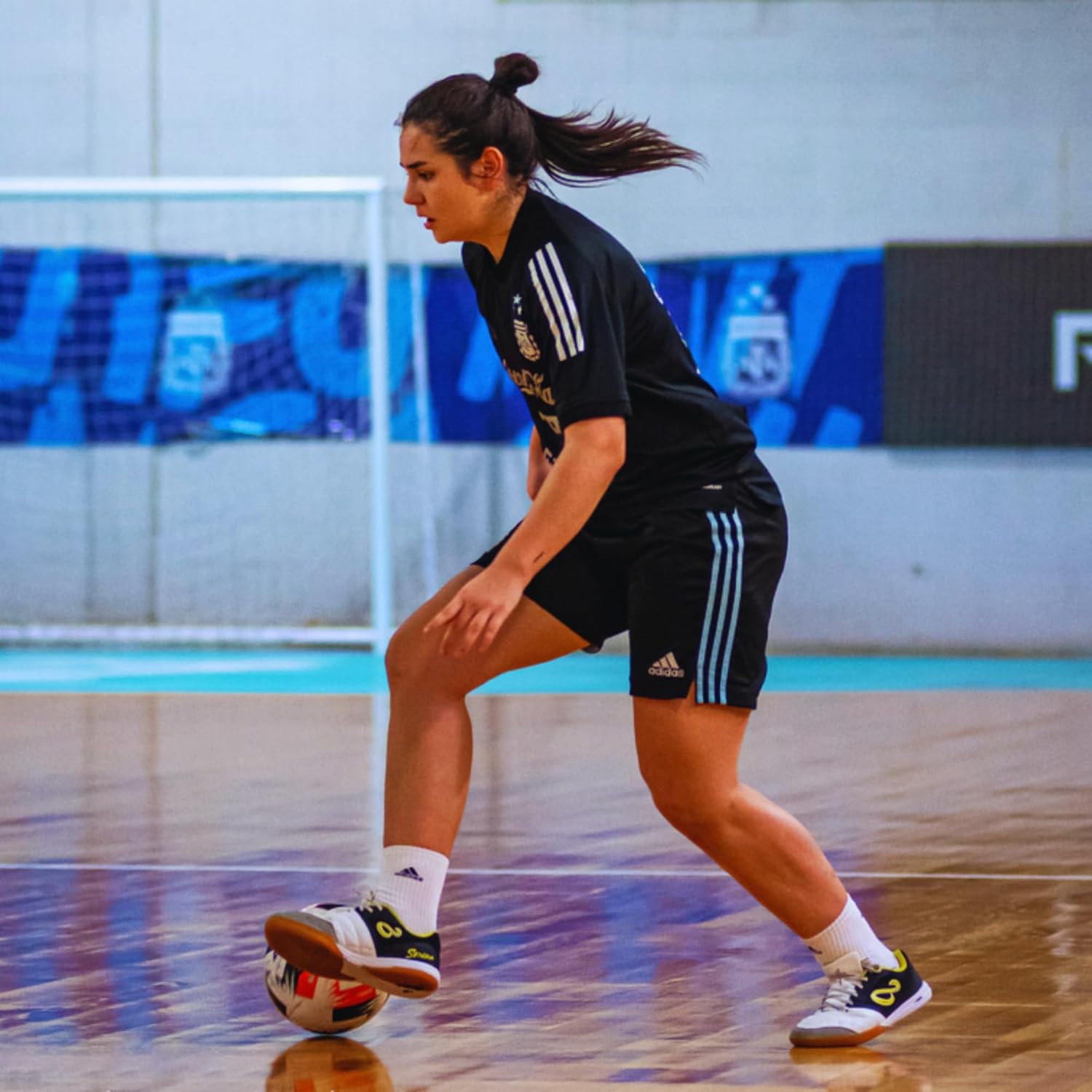 SENDA Ushuaia Club 2.0 Indoor Soccer, Court, and Futsal Shoes, Unisex, Adult and Youth Sizes