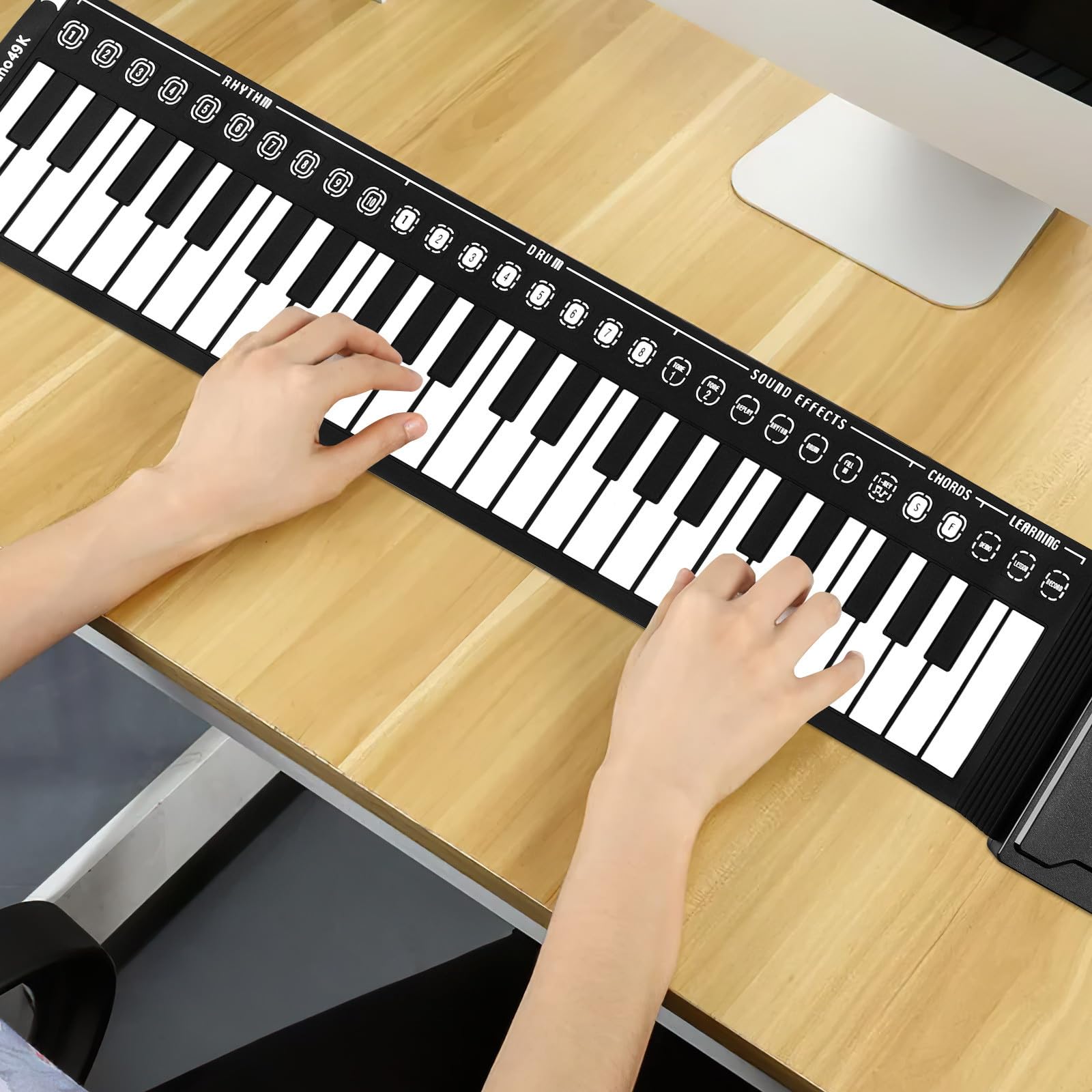 Pianoforte Arrotolabile Pieghevole 49 Tasti Nero in Silicone | Tastiera Elettronica Portatile, Sleep Automatico, Cavo USB Dc 6v, 3 Batterie Aa Vendute Separatamente