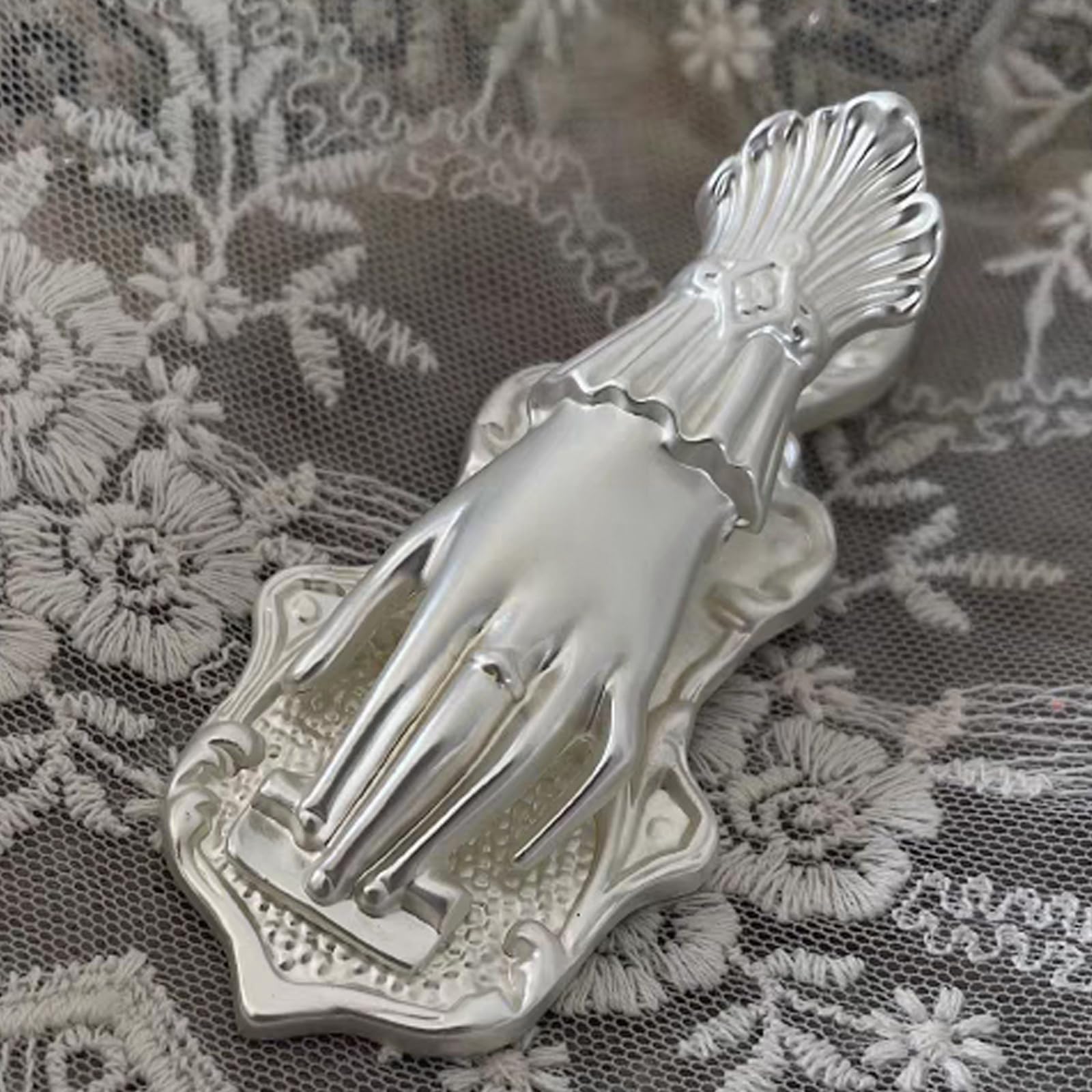 Lady's Hand Shaped Metal Clip Page Holder Vintage Accessory for Journaling & Traveler's Notebooks Bullet Junk Journal Clip Decorative Clips Gifts for Book Lovers, Journalers, Woman Writers Silver