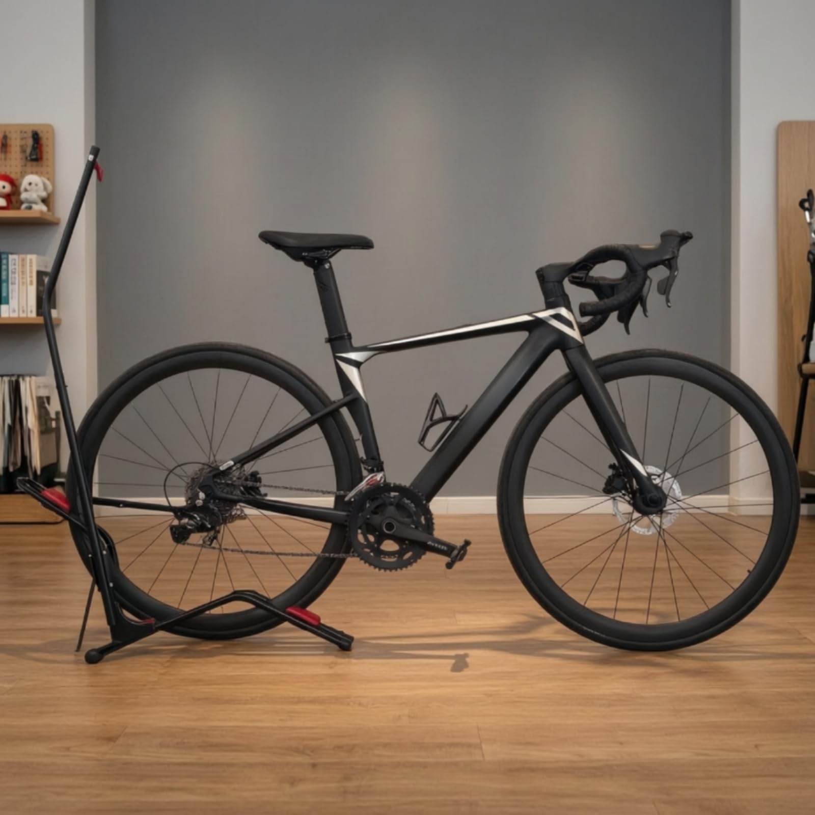 harayaa Supporto Parcheggio Bicicletta Cavalletto Espositore Base Pavimento Struttura Robusta in Metallo con Pad Protettivi AntiGraffio per Stazionamento E