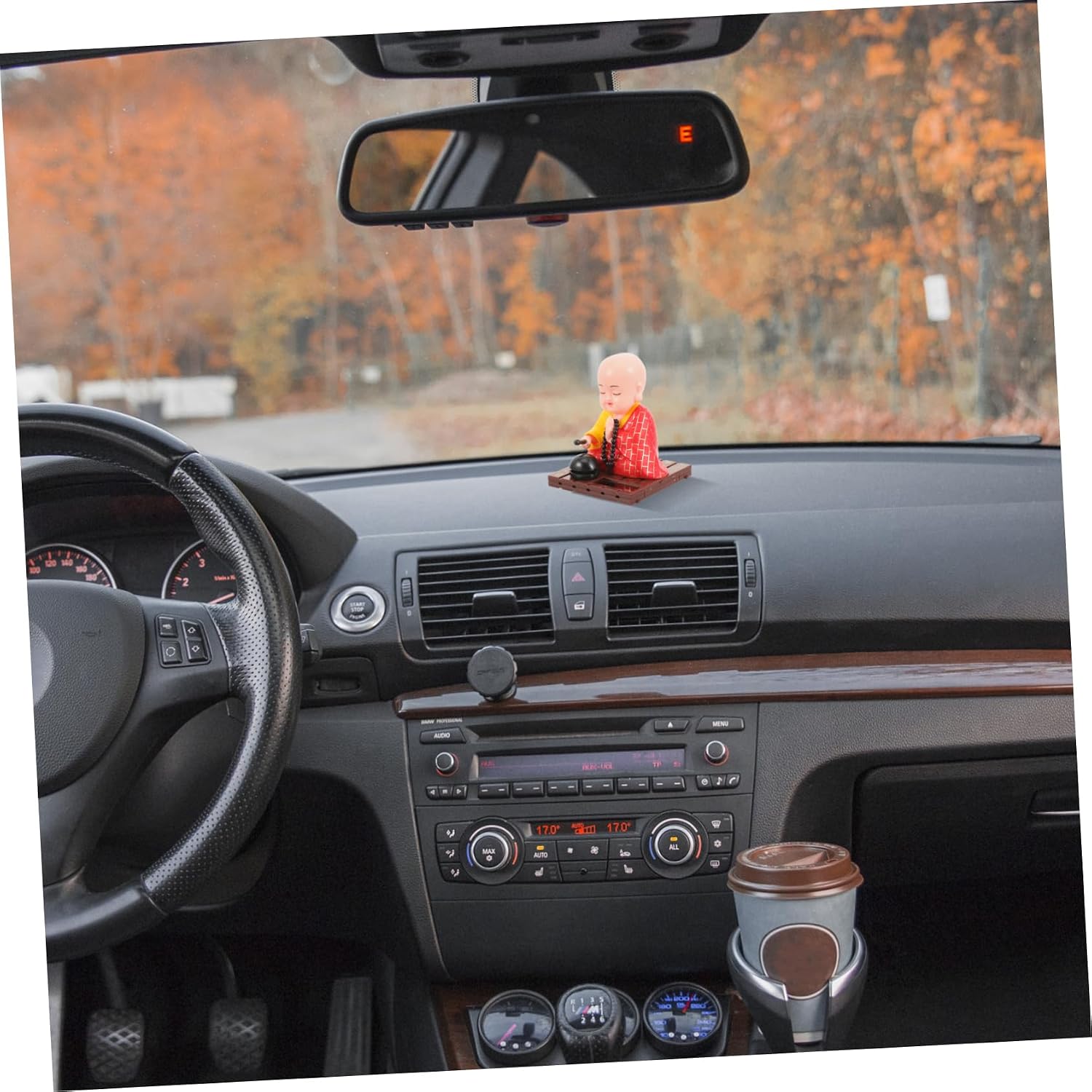 SOLUSTRE Solar Shaking Monk Bobblehead for Car Dashboard Desk Display image 4