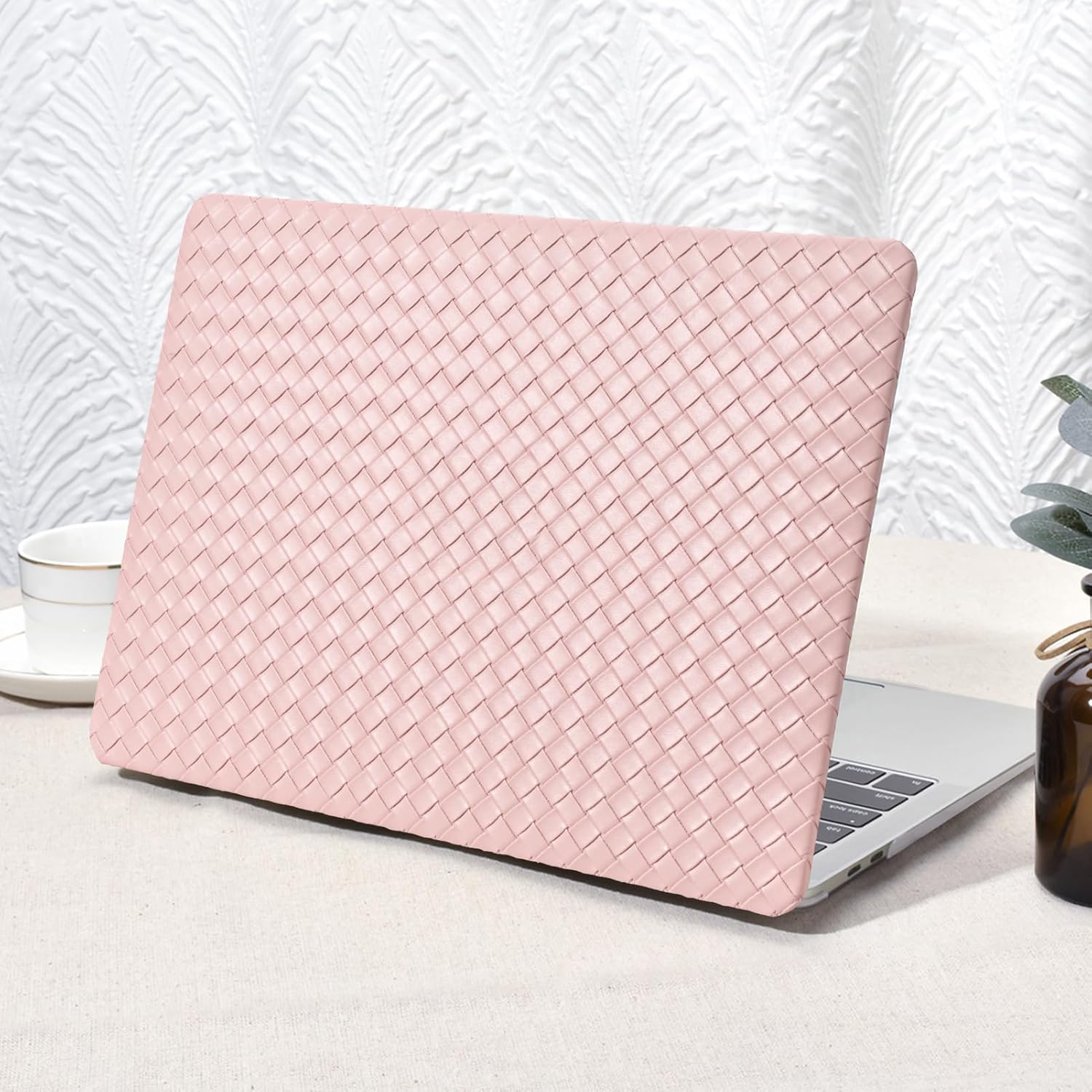 Seorsok Compatible with MacBook Pro 13 inch Case M2 2023,2022,2021-2016 A2338 M1 A2251 A2289 A2159 A1989 A1708 A1706,Elegant Leather Plastic Hard Case&Keyboard Cover,Flaxen Woven Fabric No Logo Cutout
