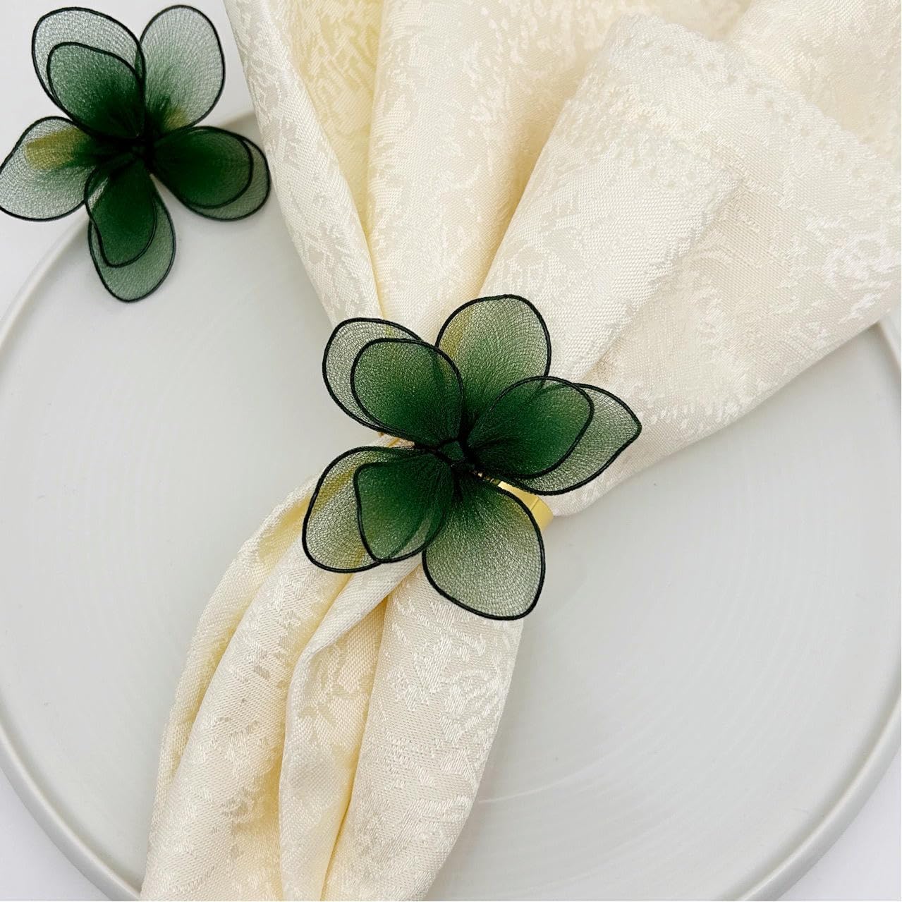 Réutilisable Lot de 100 Ronds De Serviette Personnalisés a Double Couche en Forme De Fleur 3D Vert pour Banquets D'Hôtels Festivals Fêtes Et Célébrations