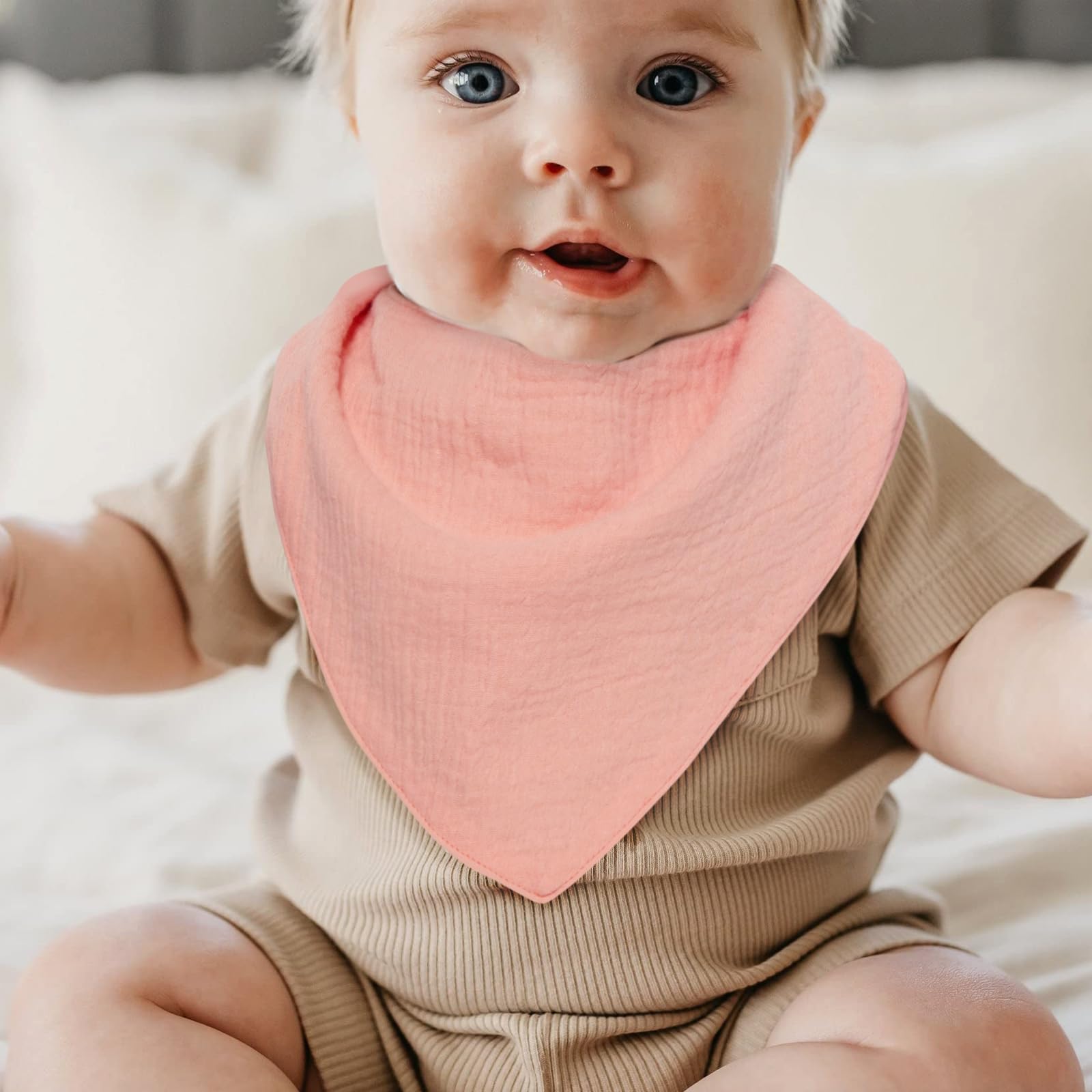 Coffret cadeau bébé 6 en 1 couverture mousseline doudou bavoir chaîne tétine pied carte cadeau Rose