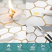 Vista 4 de Azulejo hexagonal para salpicaduras para pared de cocina y baño, aspecto de piedra de mármol blanco, PVC con metal dorado (5 hojas)