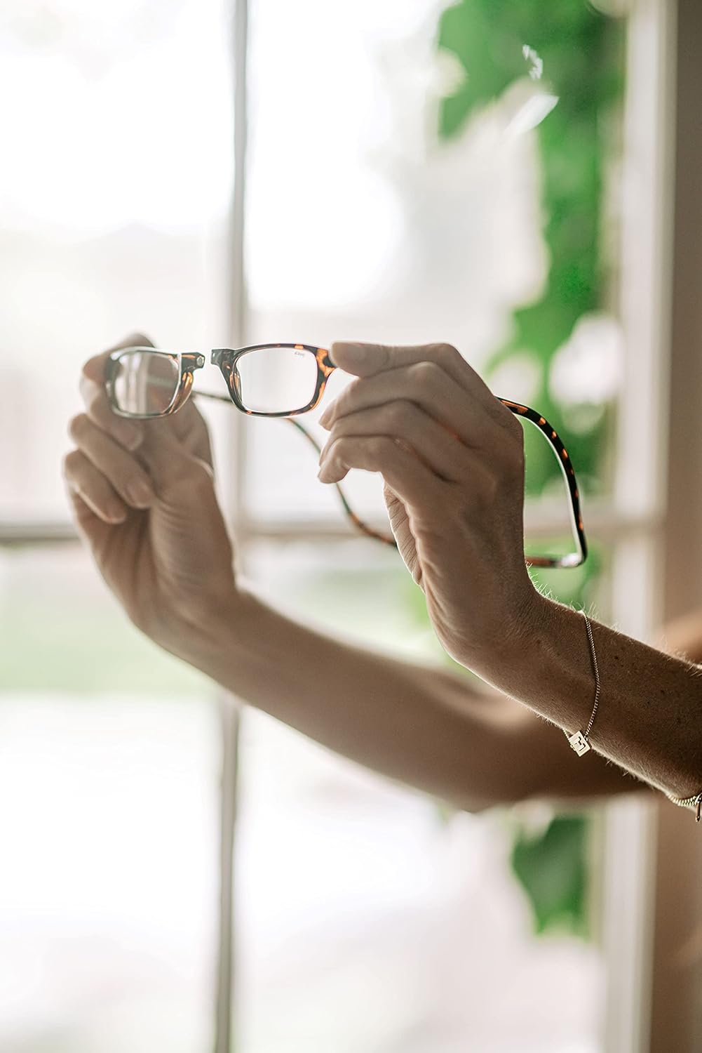 Bеѕt Sеllеr CliC Magnetic Reading Glasses (Expandable), Adjustable Temple Computer Readers, Original Expandable, (Tortoise, 3.00 Magnification)