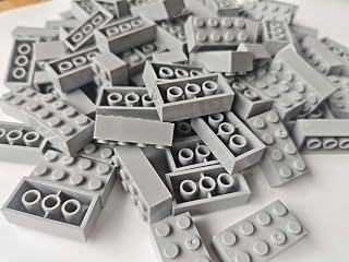 500 Piece Gray 2x4 Bricks Bulk, Classic Grey Building Block Flat, Compatible with Lego Parts and Pieces, MOC Building Bricks DIY Play Set for Kids Age 6+