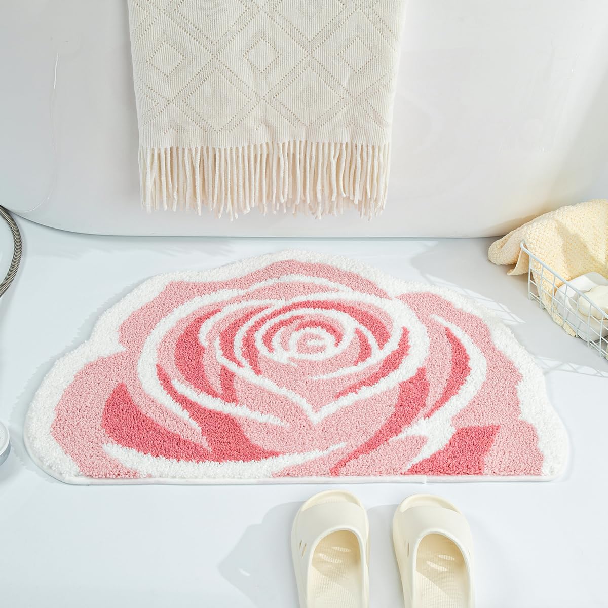 Floral Bathroom Mat Cute Rug Super Absorbent Bath Rug Non Slip Machine Wash Rug for Living Room, Bedroom and Kitchen (31"x20", Pink Rose)