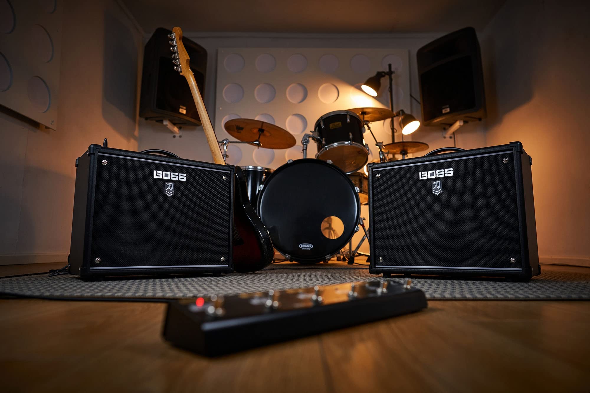 BOSS KATANA-50 MkII EX Gitarrenverstärker | 50-Watt Combo-Verstärker | kompatibel mit GA-FC/GA-FC EX Fuß-Controller | Line-Ausgang mit Lautsprecher-Emulation