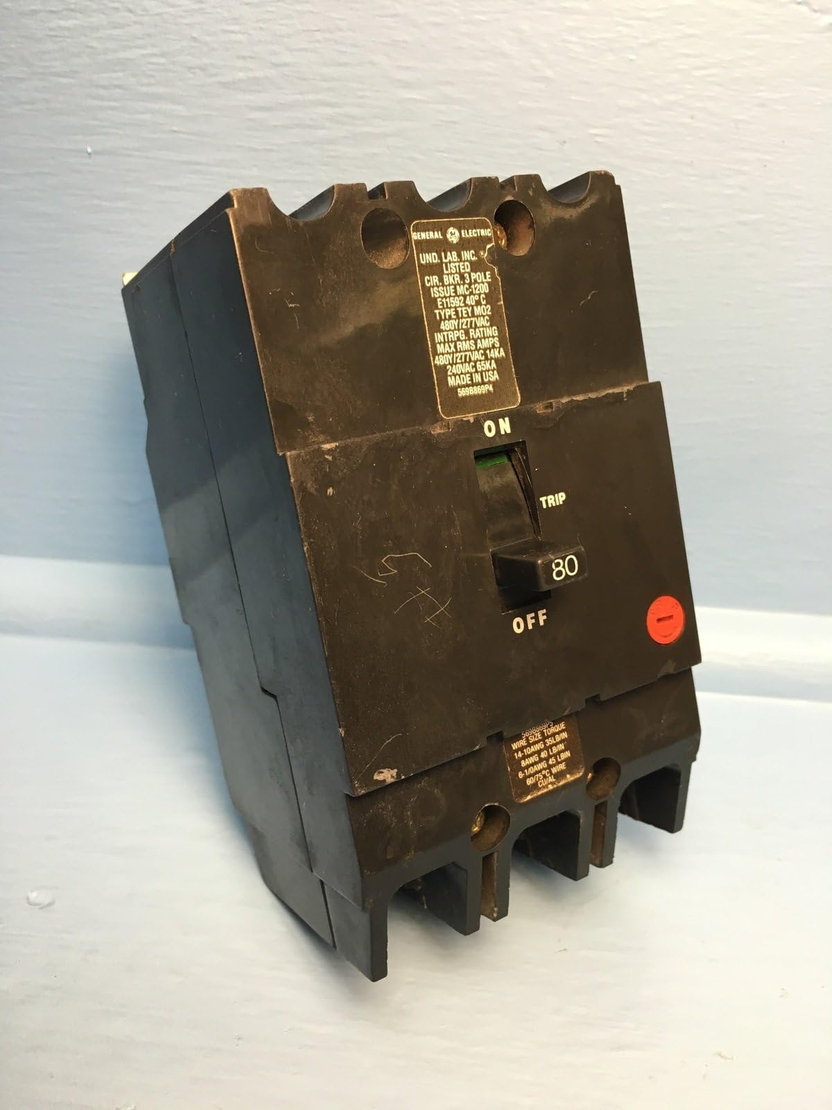 TEY380 - GE Circuit Breakers