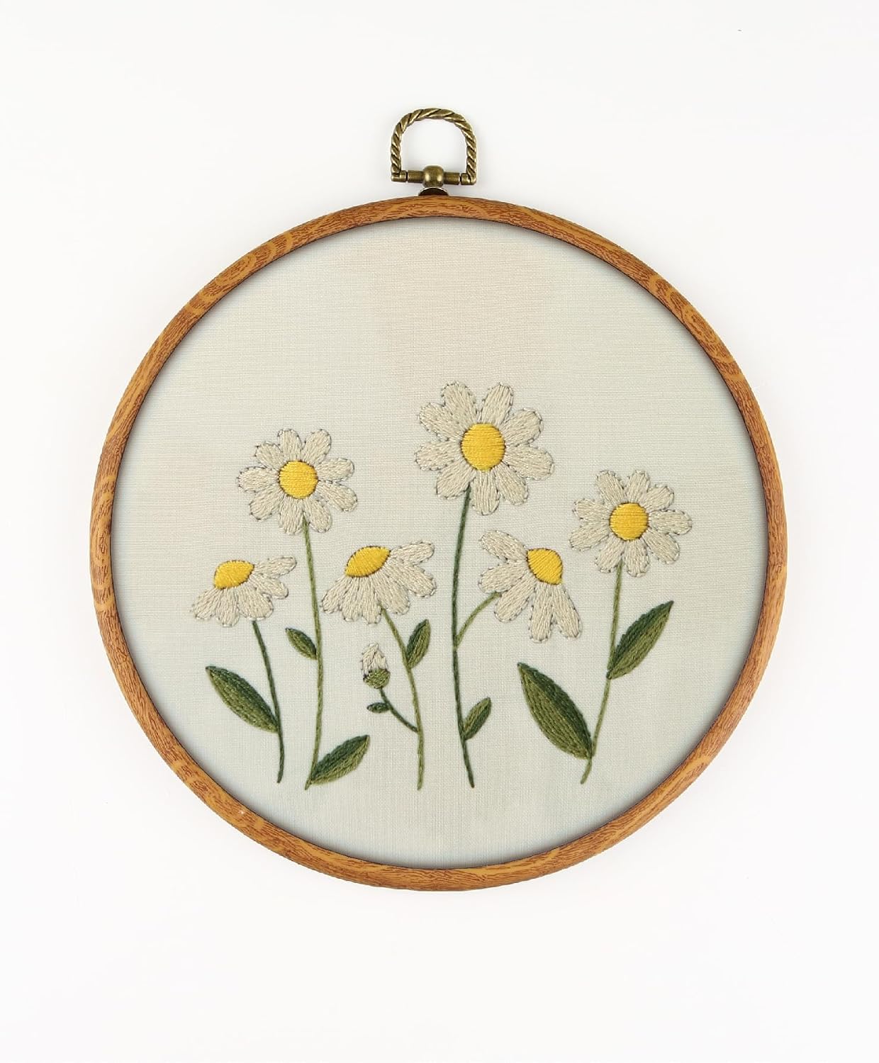 Daisies EM191 - DIY Embroidery Kit. Set of Threads, Needles, Stamped Cloth, Needle Threader, Embroidery Clippers and Printed Color Pattern Inside.