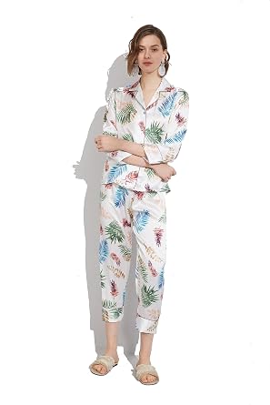 Le Silk Bouquet de Fleur Series Womens Silk Pajama Set in 100% Mulberry Silk Floral Patterns with Sleeves and Pants