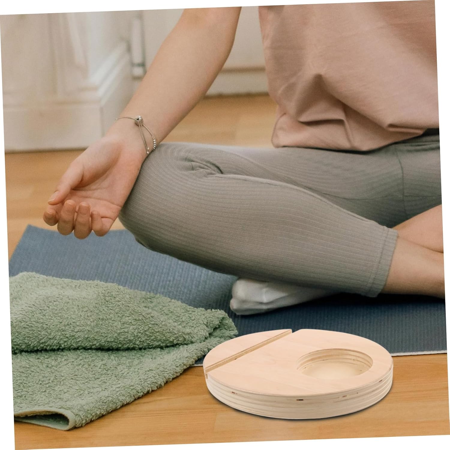 Fitness Balance Training Board Base Sturdy Holder for Home and Office Gym Compact Storage for Workout Accessories and Yoga Props