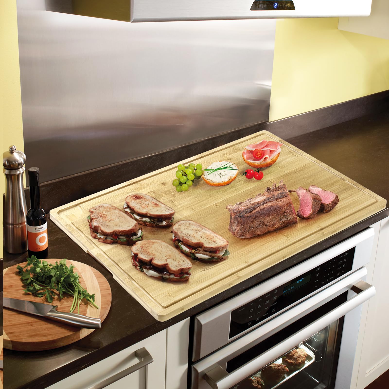 Garvee Planche à Découper En Bambou XXL 76x51 Cm - Planche à Viande Avec Saignoire Et Poignées, Planche à Pâtes Sur Évier, Protège-Plaque - Multifonction Pour Cuisine