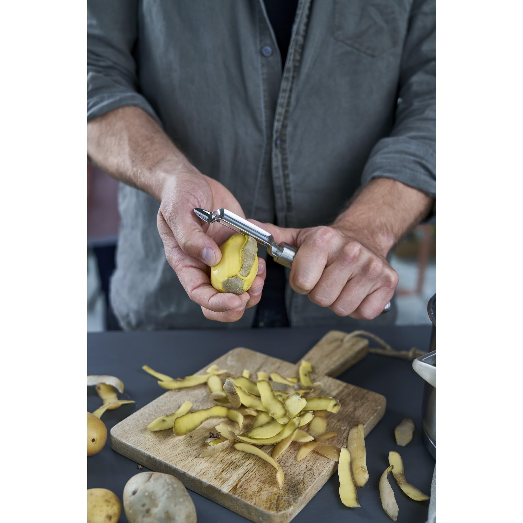 ZWILLING Pro Swivel Peeler