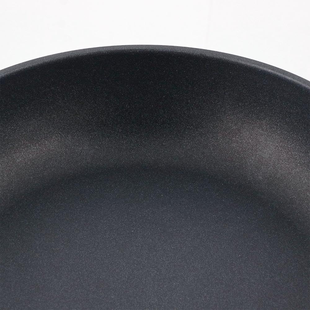 Bestco MA-5502 Frying Pan, 10.2 inches (26 cm), For Gas Fire, Made in Japan, Silver, TeflonTM Platinum, Cast Silver