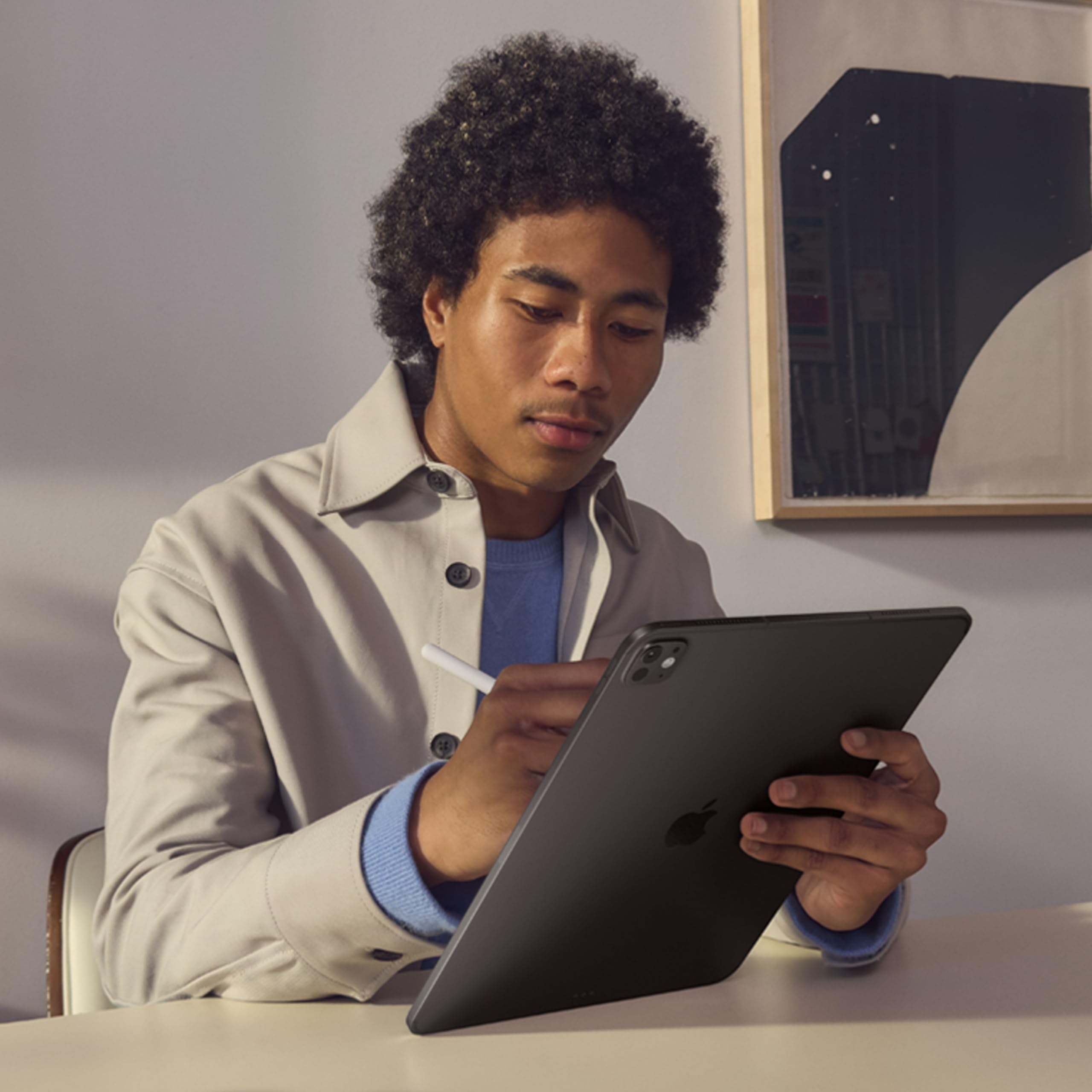 Apple iPad Pro 11'' (M5): Ultra Retina XDR, Vetro standard, 256 GB, Wi-Fi, fotocamere frontale e posteriore da 12MP, scanner LiDAR, un giorno di batteria – Nero siderale