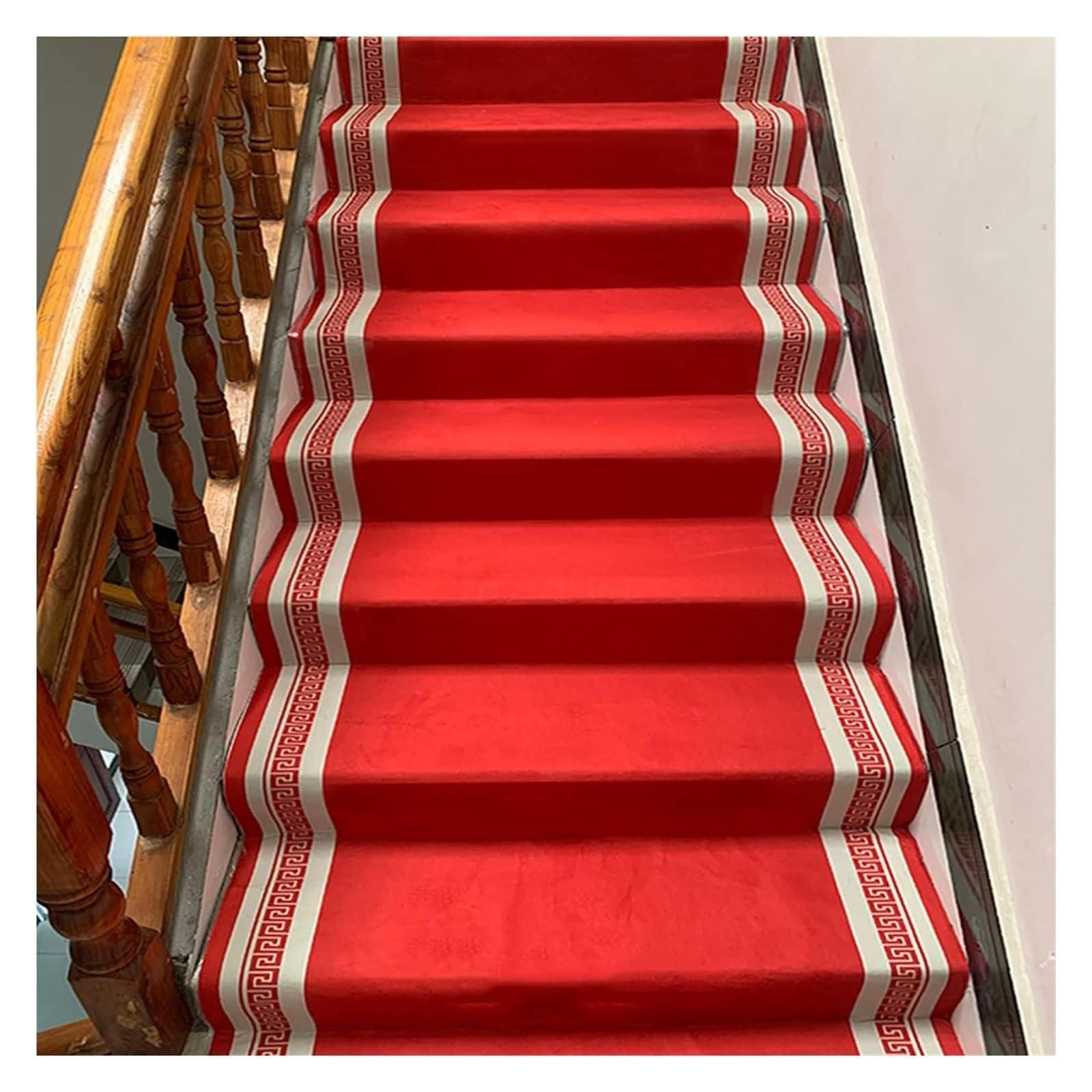 Alfombra para escaleras antideslizante que evita caídas y protege peldaños en color B