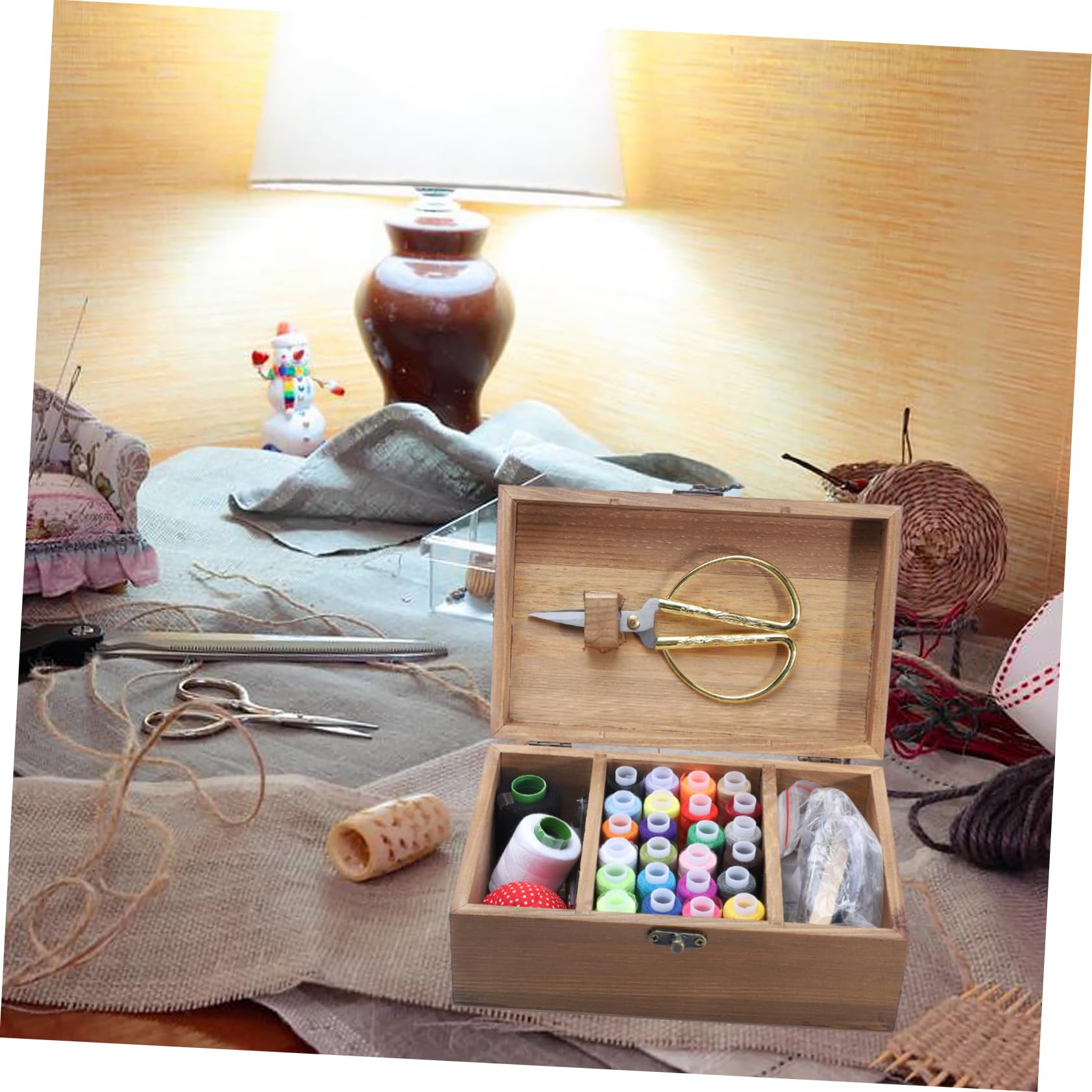 Caja de Kit de Costura de Madera Maciza, Estilo Retro, 1 Juego | Gran Capacidad para Guardar Varios Artículos, Incluye Agujas, Hilos de Colores y Tijeras, Acabado Natural