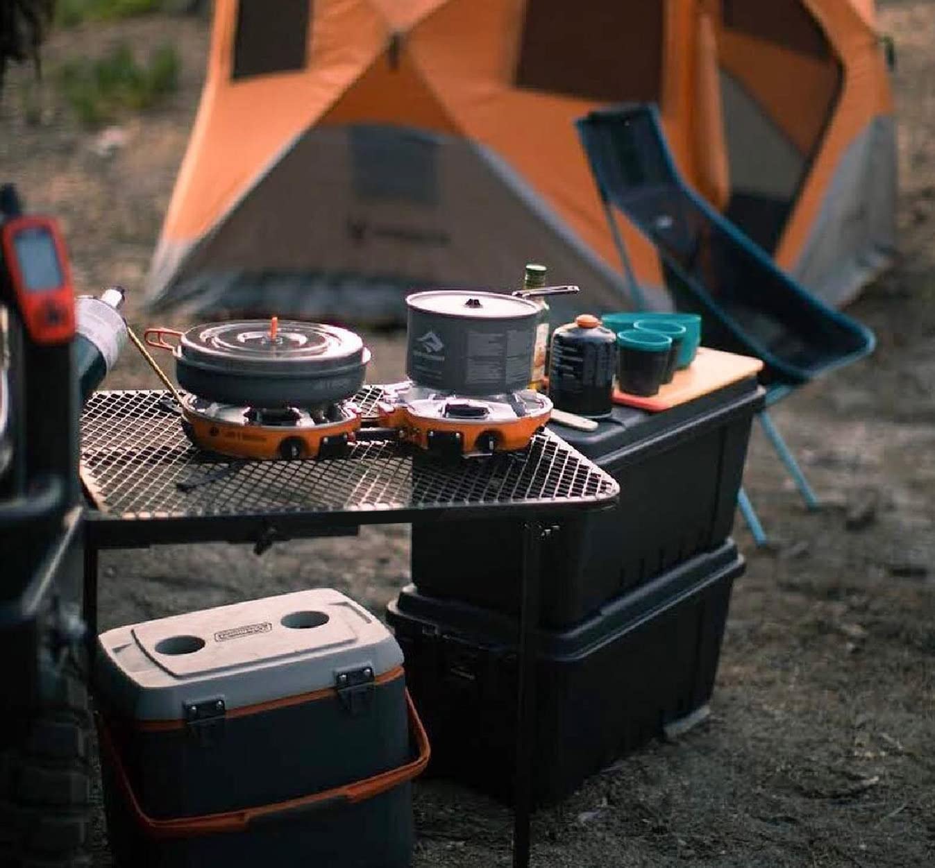 Table de camping portable en fer pour pneus de voiture