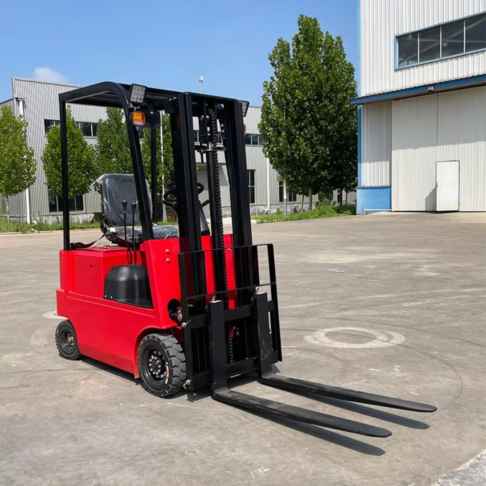 Elektryczny wózek widłowy o udźwigu 1,496.9 kg, zasilany bateryjnie wózek widłowy do magazynu, elektryczny podnośnik paletowy, sprzęt do transportu materiałów, kompaktowy wózek z przeciwwagą z