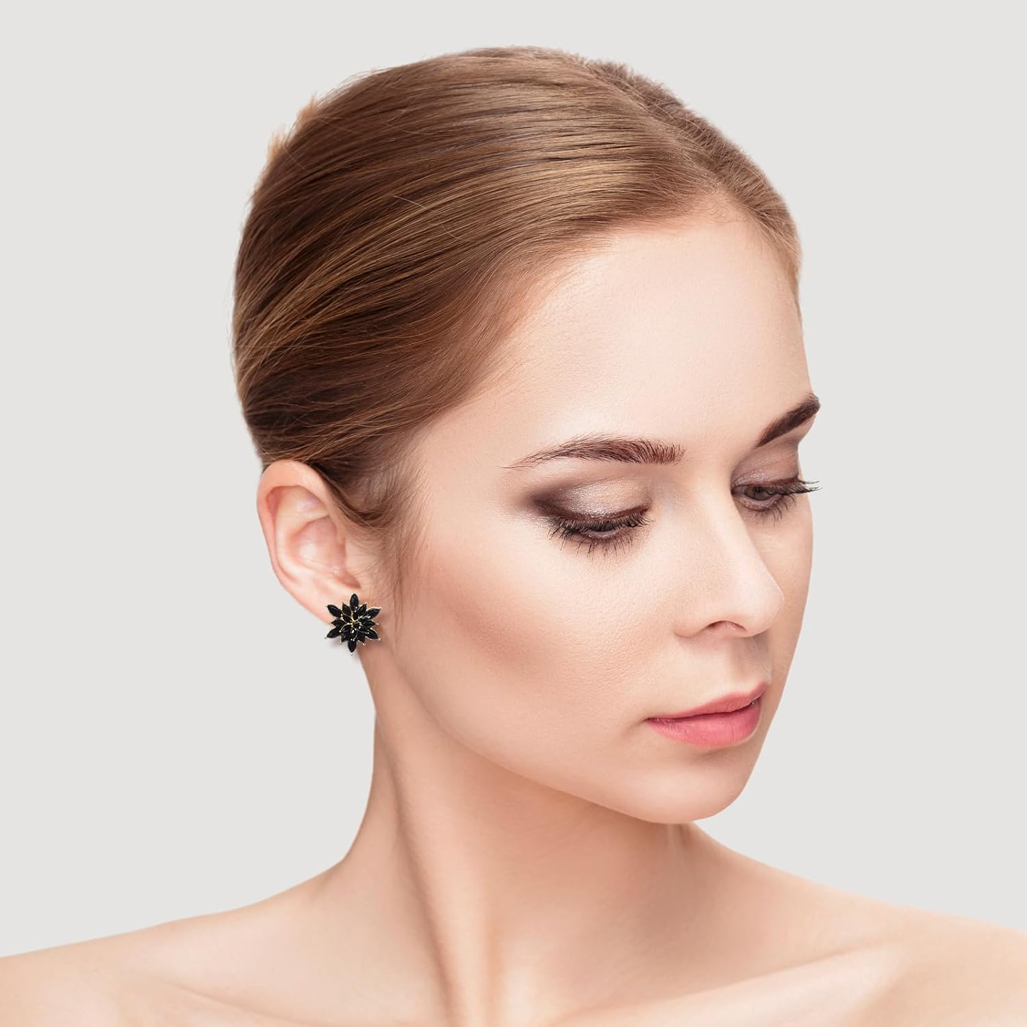 Sparkly Rhinestone Studs,Crystal Black Earrings for Woman,Flower Black Gold Wedding Earrings Crystal Rhinestone Floral Cluster Design Bridal Wedding Party Prom Formal Events - Image 5